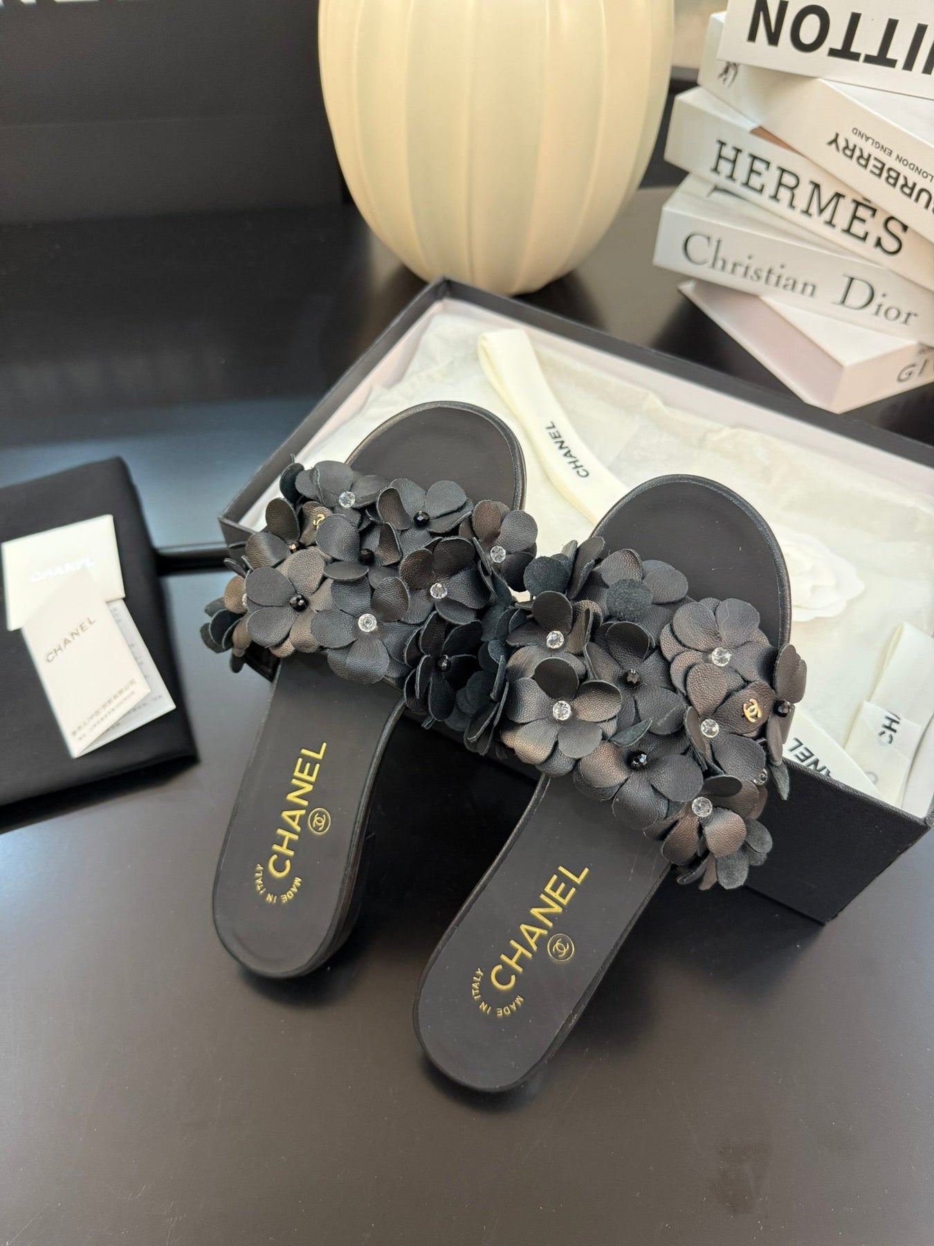 FLAT MULE 15 MM IN BLACK CALFSKIN