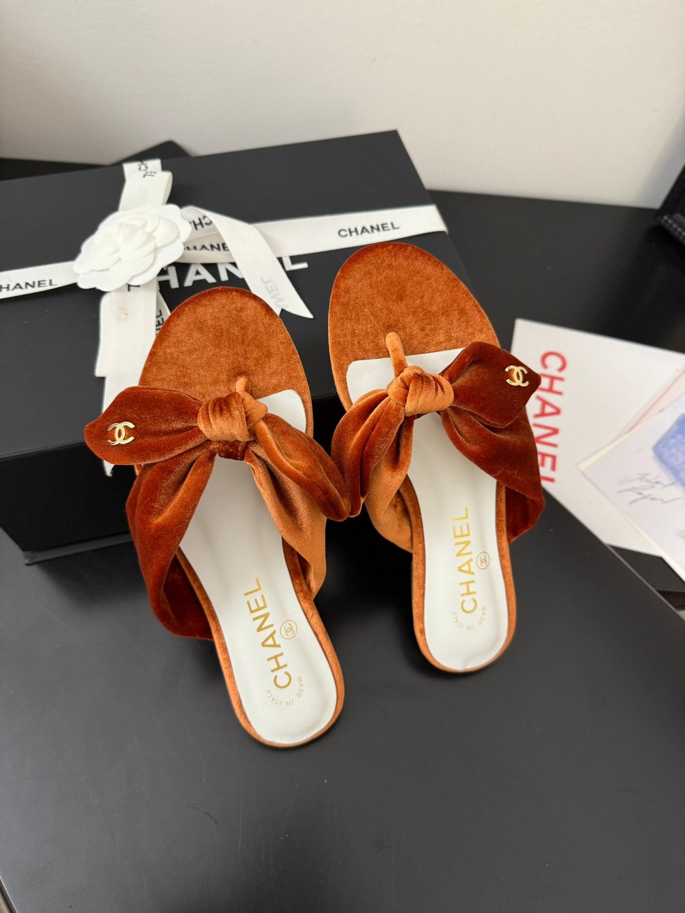 CC 25C Thong Sandal Bow Pumpkin Velvet fabric 233565