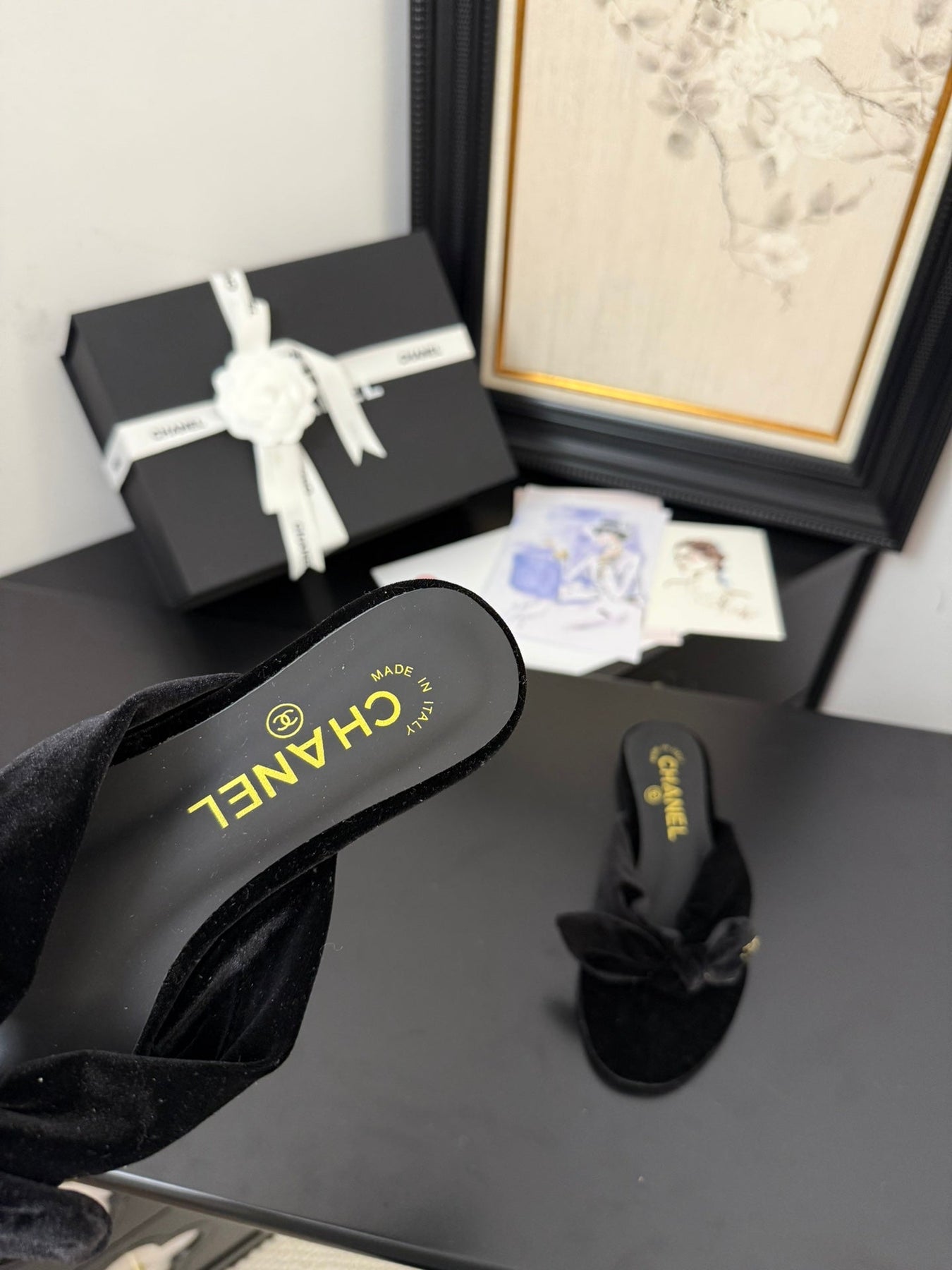 CC 25C Thong Sandal Bow Black Velvet fabric 233564