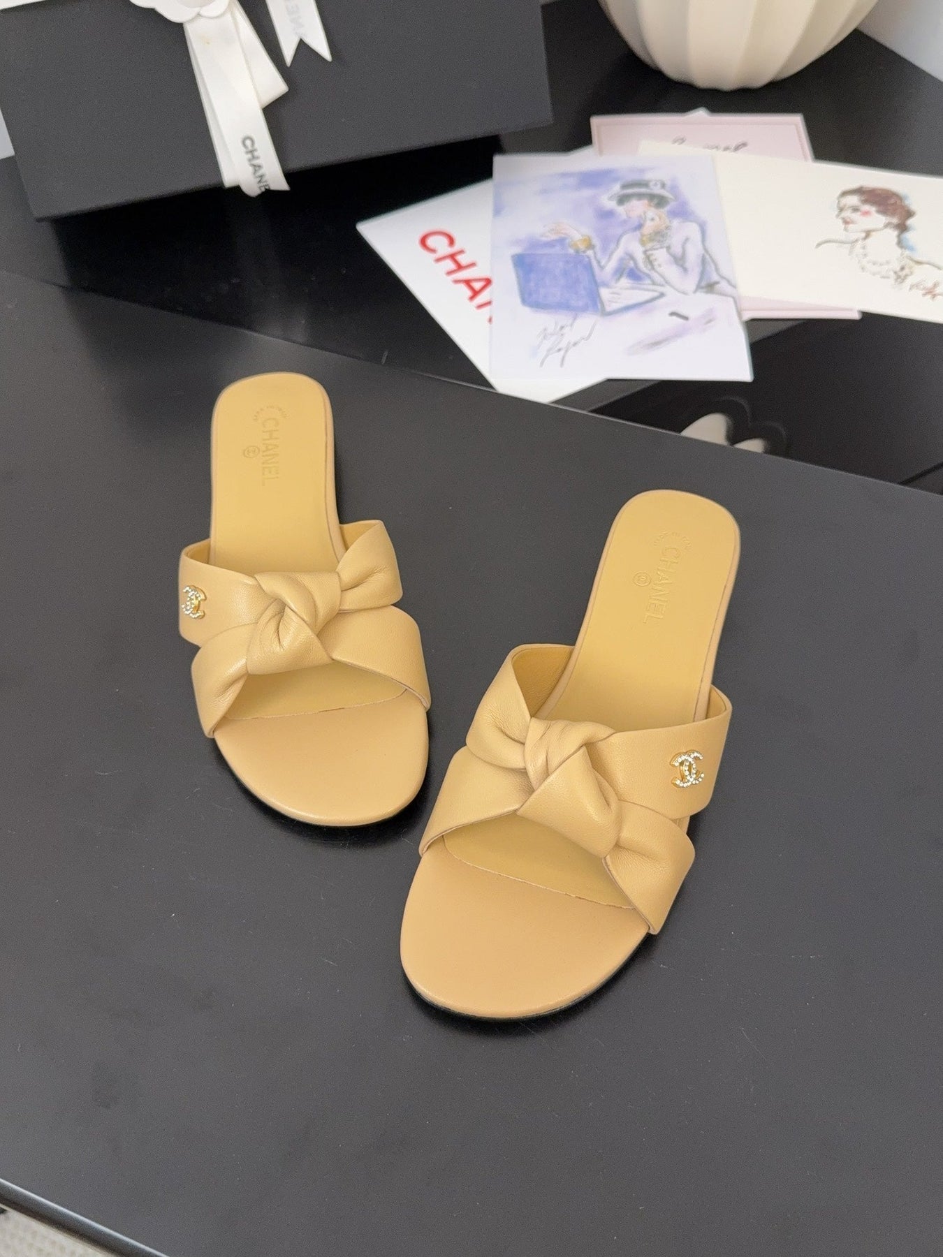 LACE MULE 2 CM IN SUN YELLOW LAMBSKIN