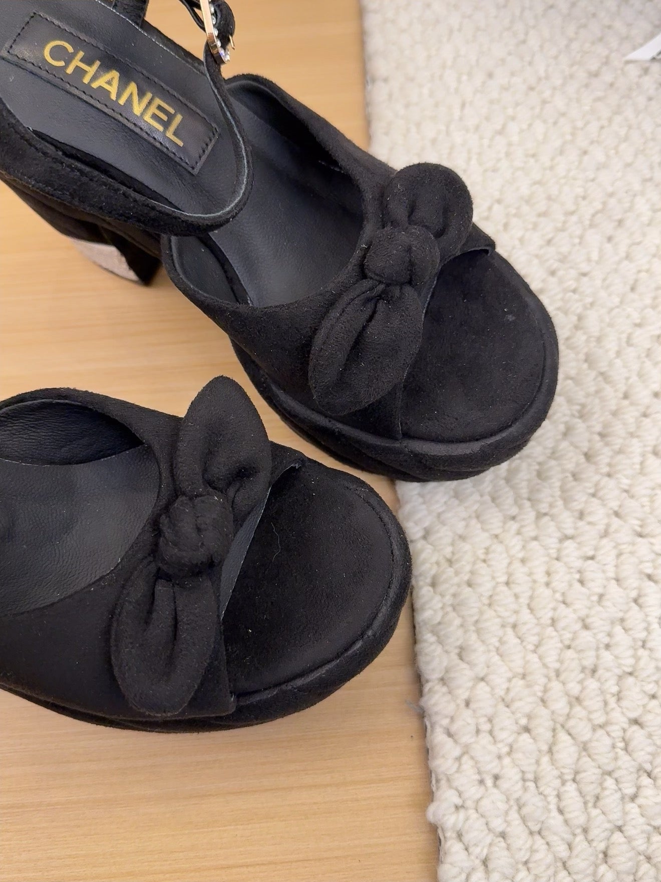 HIGH 12 CM PLATFORM SANDALS IN BLACK SUEDE
