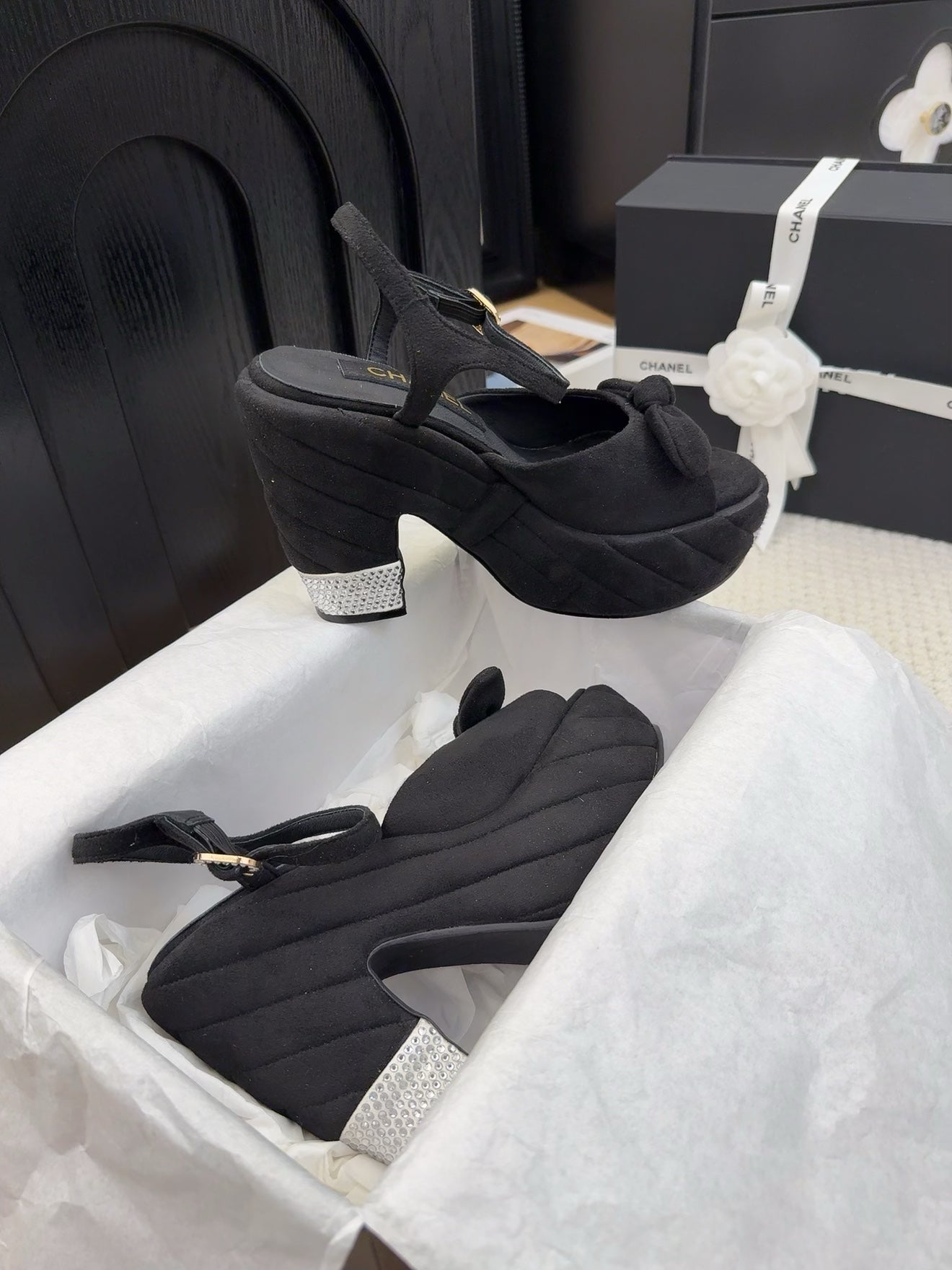 HIGH 12 CM PLATFORM SANDALS IN BLACK SUEDE