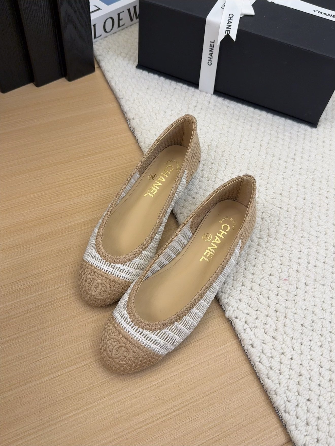 BALLERINAS IN WHITE MIX PEANUT BROWN RAFFIA