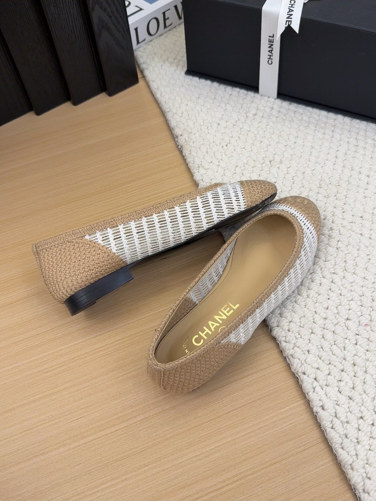 BALLERINAS IN WHITE MIX PEANUT BROWN RAFFIA