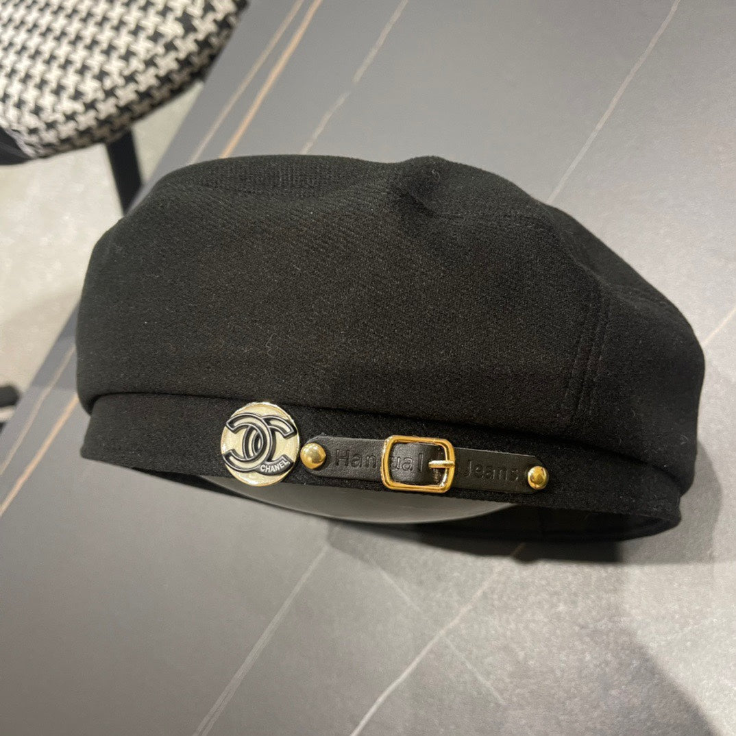 BERET HAT IN BLACK FABRIC 419385