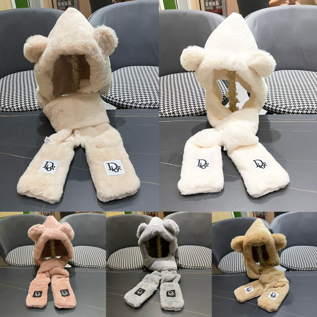 PLUSH WARM HAT IN WHITE RABBIT FUR WITH FOX EARS 439587