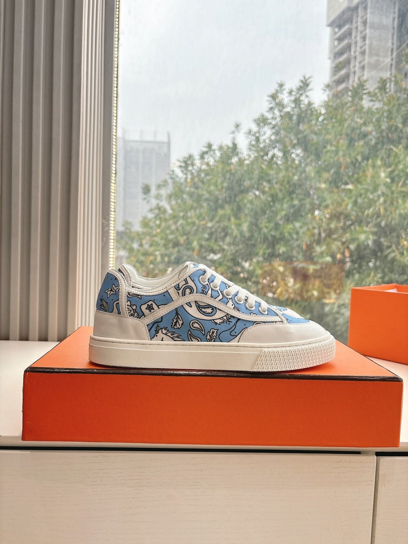 GET SNEAKER IN WHITE MIX CERULEAN BLUE MAXI CANVAS AND CALFSKIN