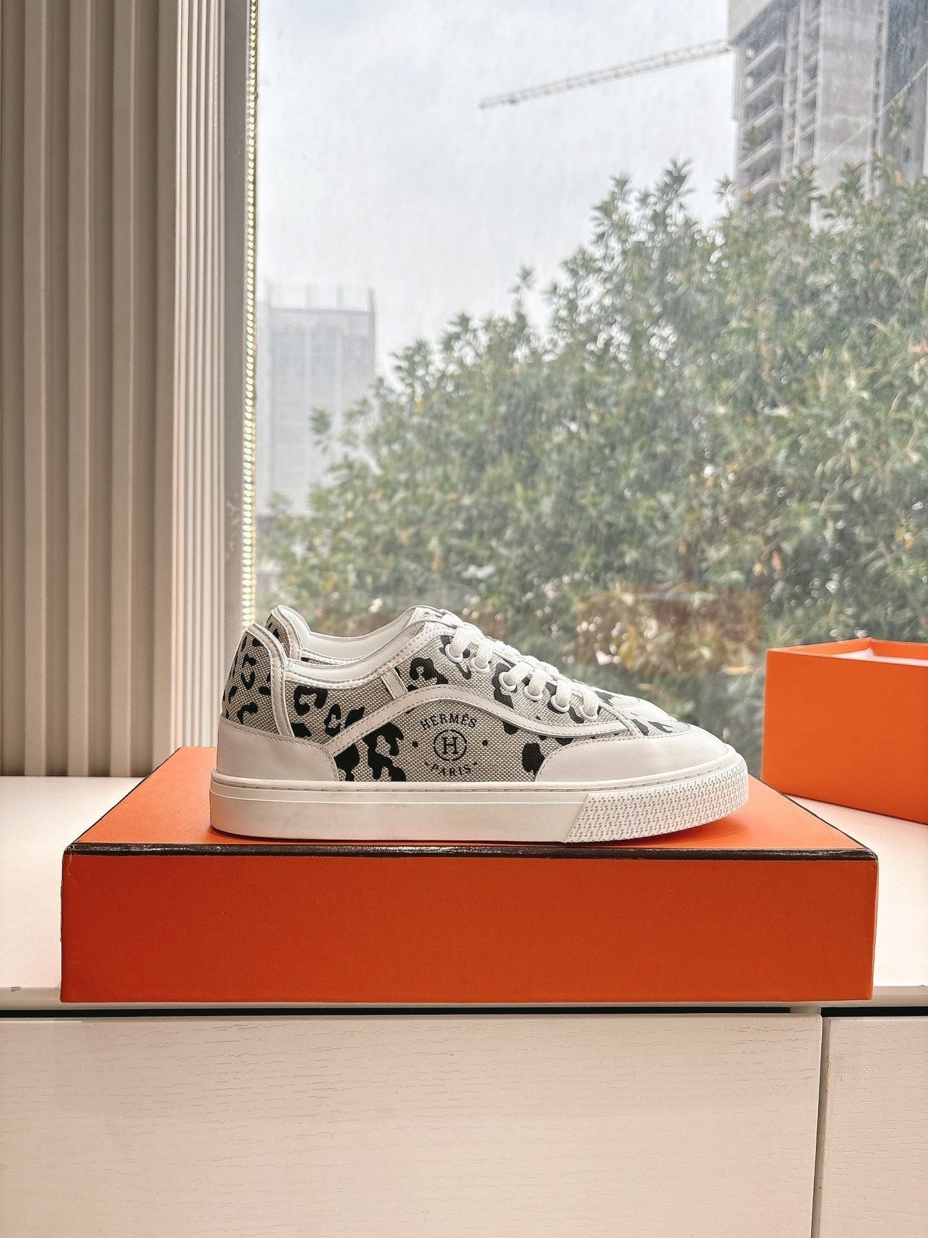 GET SNEAKER IN BLACK MIX PALE GRAY MAXI CANVAS AND CALFSKIN