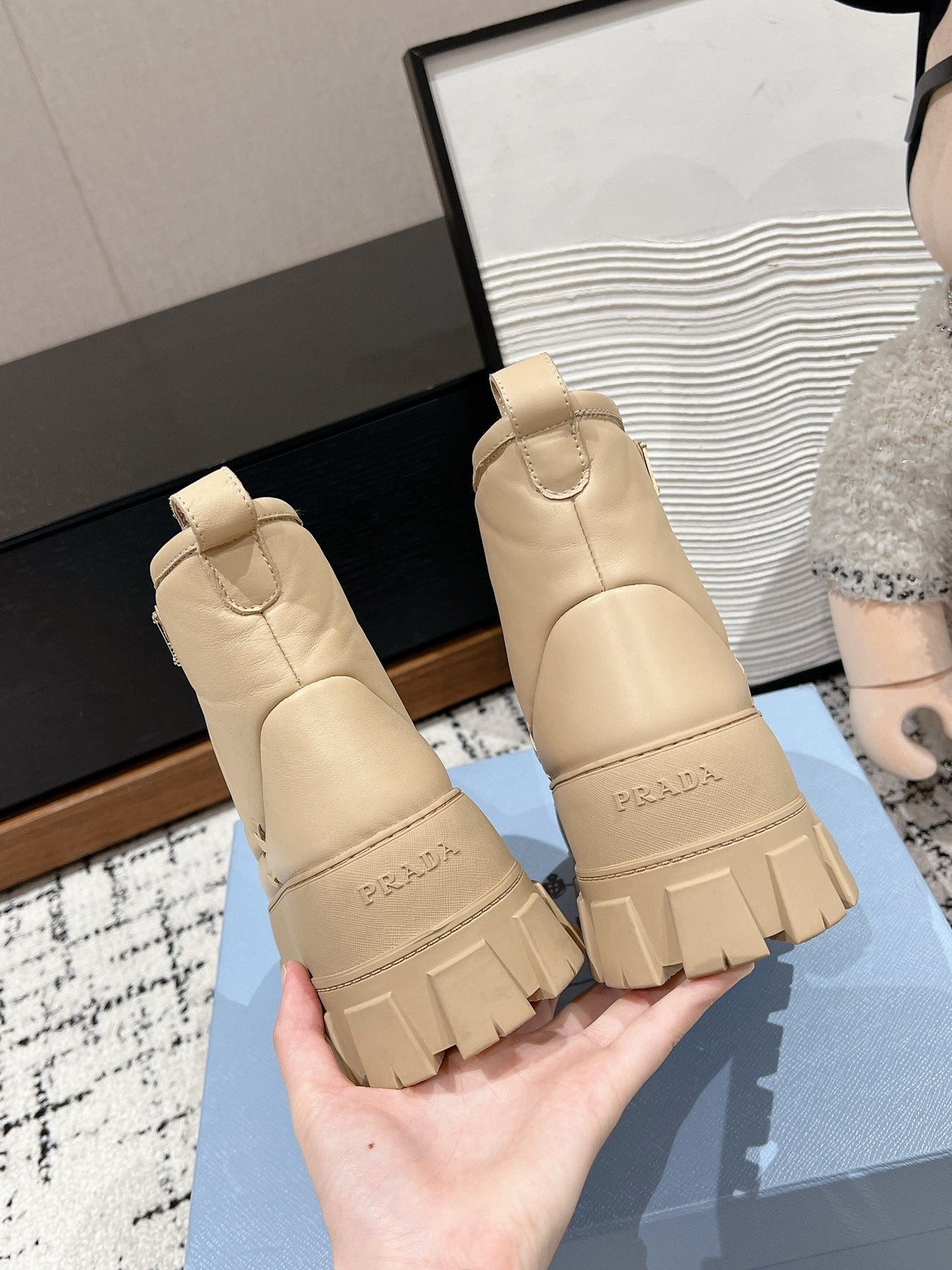 MONOLITH ANKLE BOOTS IN BUFF BEIGE CALFSKIN AND LAMB FUR LINING