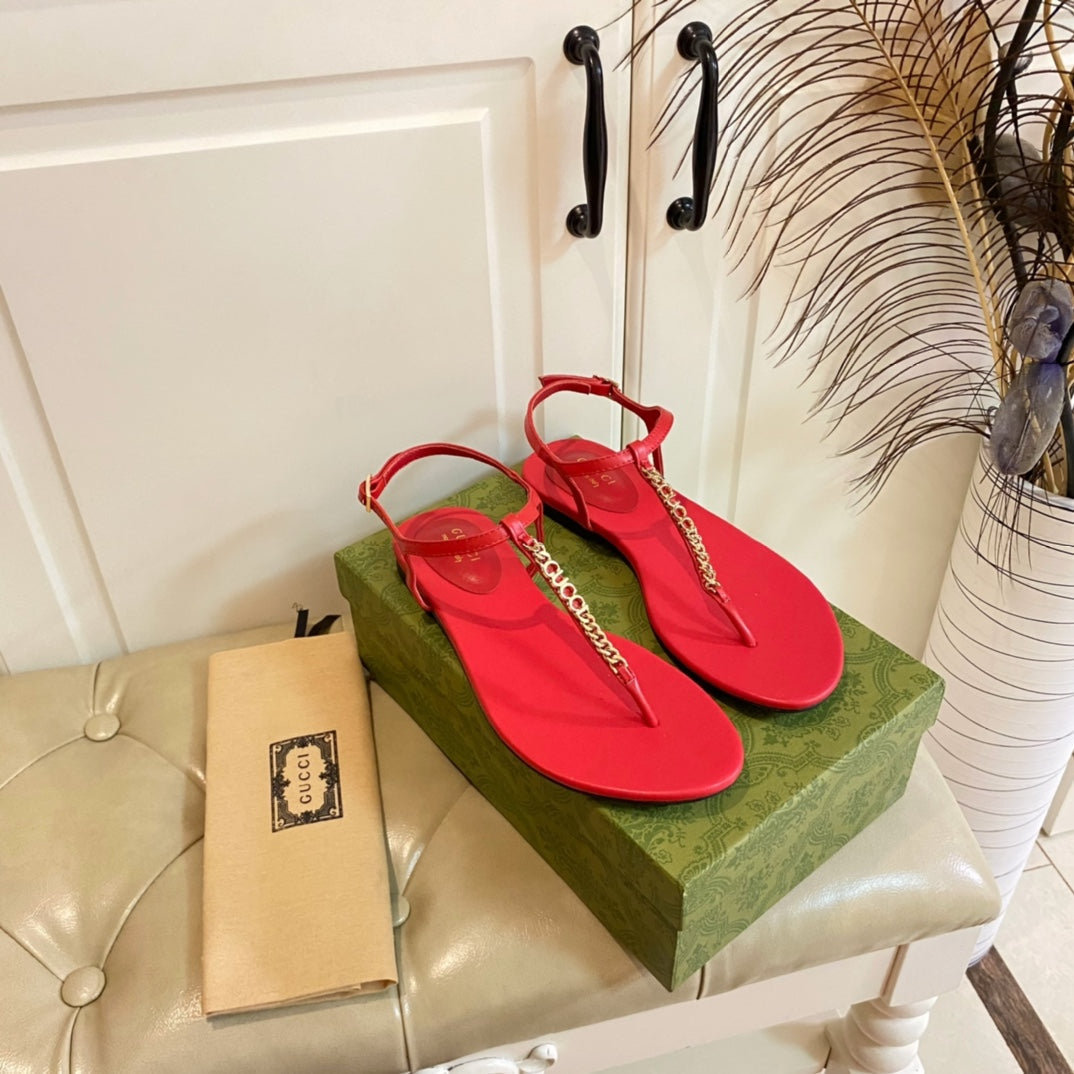GG SIGNORINA THONG SANDALS IN RED SHEEPSKIN