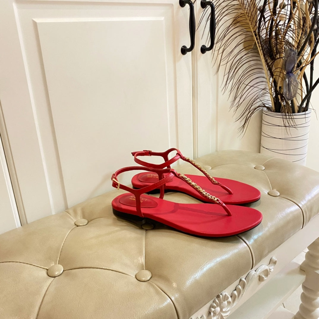 GG SIGNORINA THONG SANDALS IN RED SHEEPSKIN