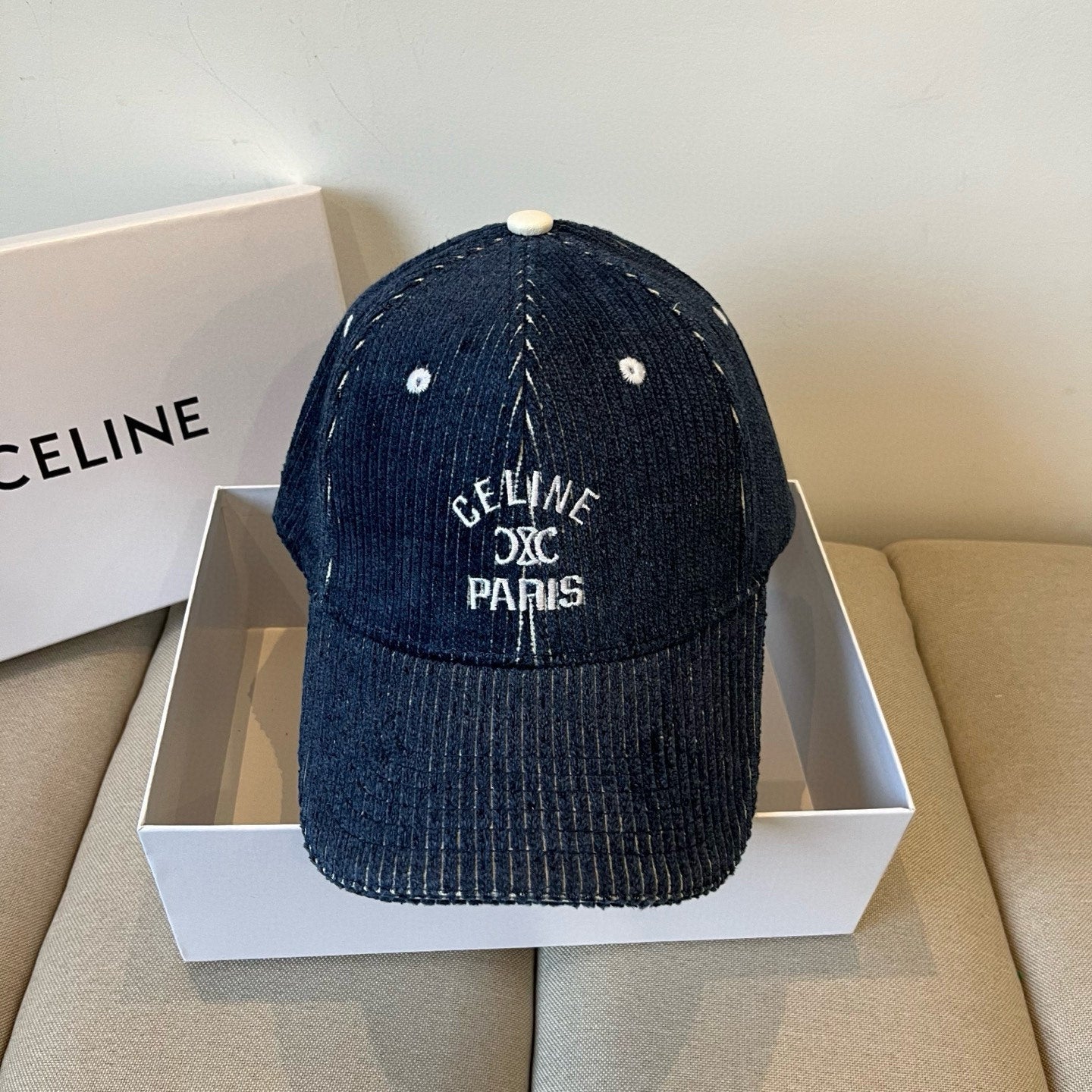 BASEBALL CAP MODEL 650191 IN NAVY BLUE CORDUROY