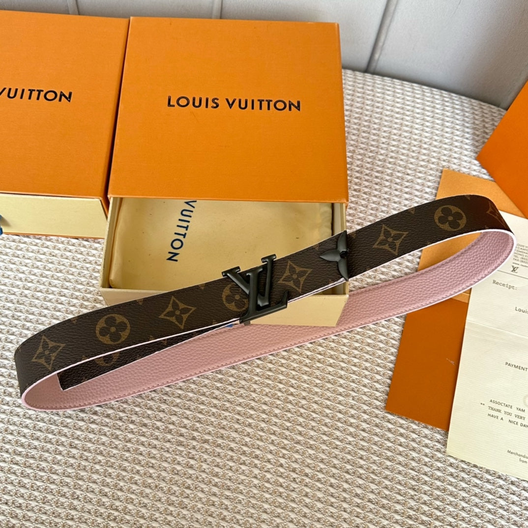 PRETTY LV 30MM REVERSIBLE BELT IN LIGHT PINK CALFSKIN BLACK HARDWARE