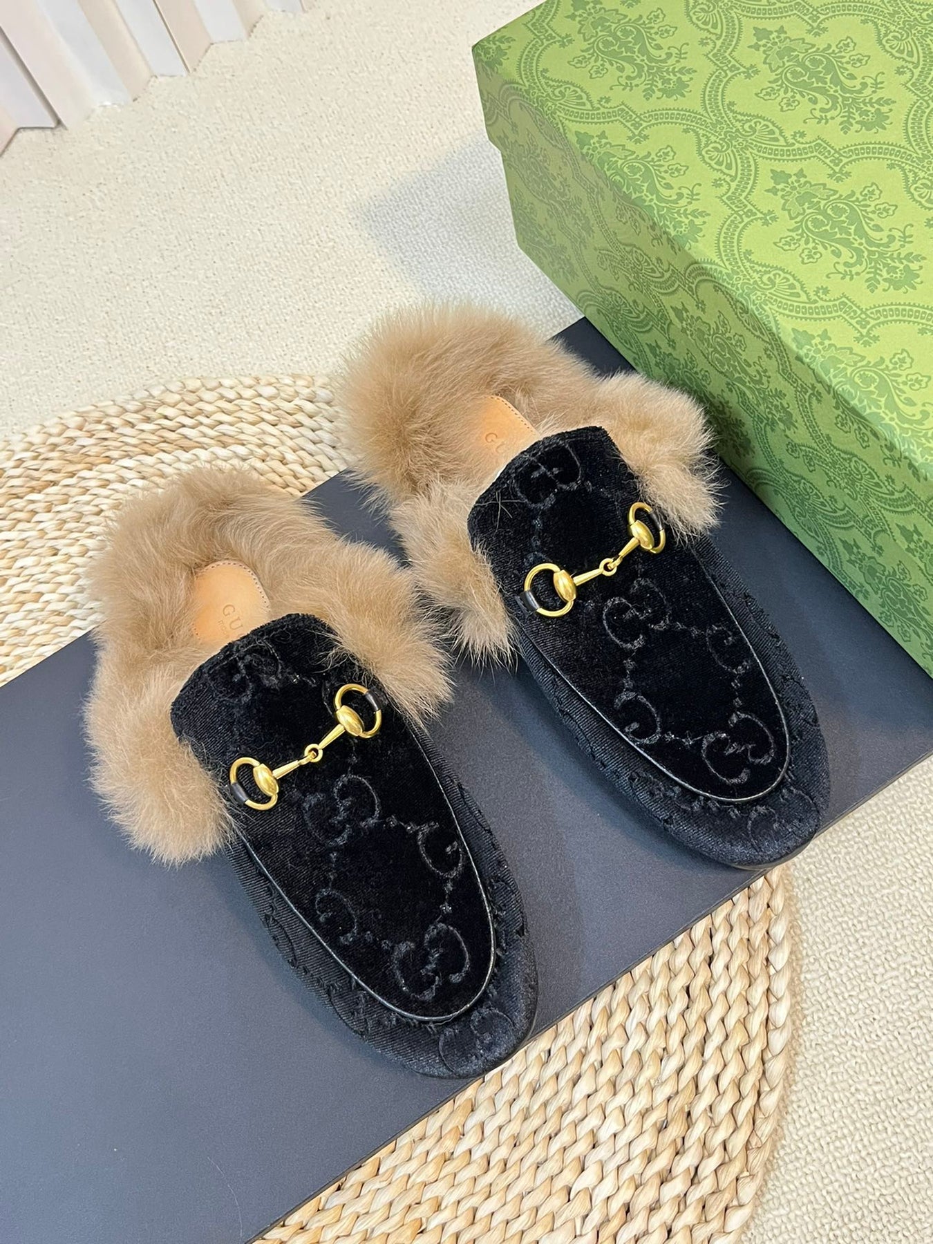 HORSEBIT MULE IN BLACK MONOGRAM VELVET AND LAMB WOOL LINING