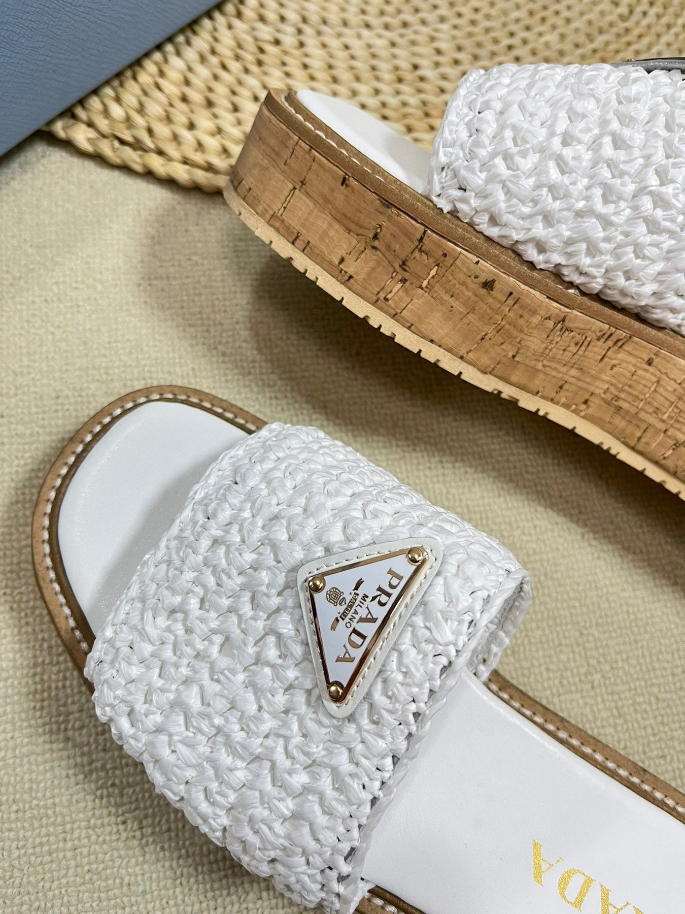 PRA WEDGE FLATFORM SLIDES WHITE RAFFIA
