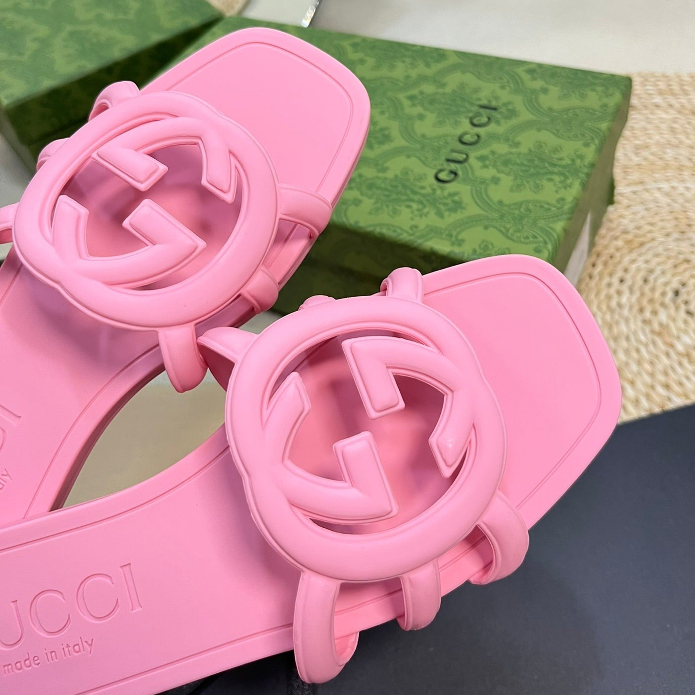 GG Rubber Slide Pink