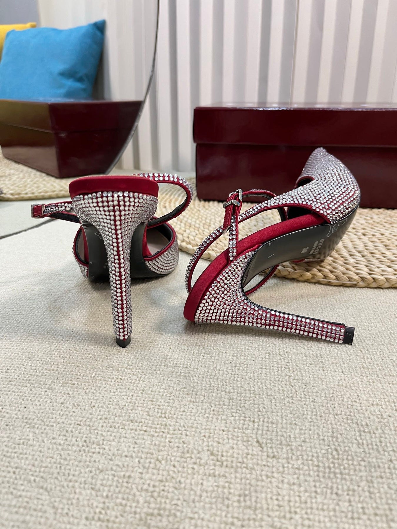 HIGH SLINGBACK 10 CM IN CHERRY RED SILK WITH FULL RHINSTONES
