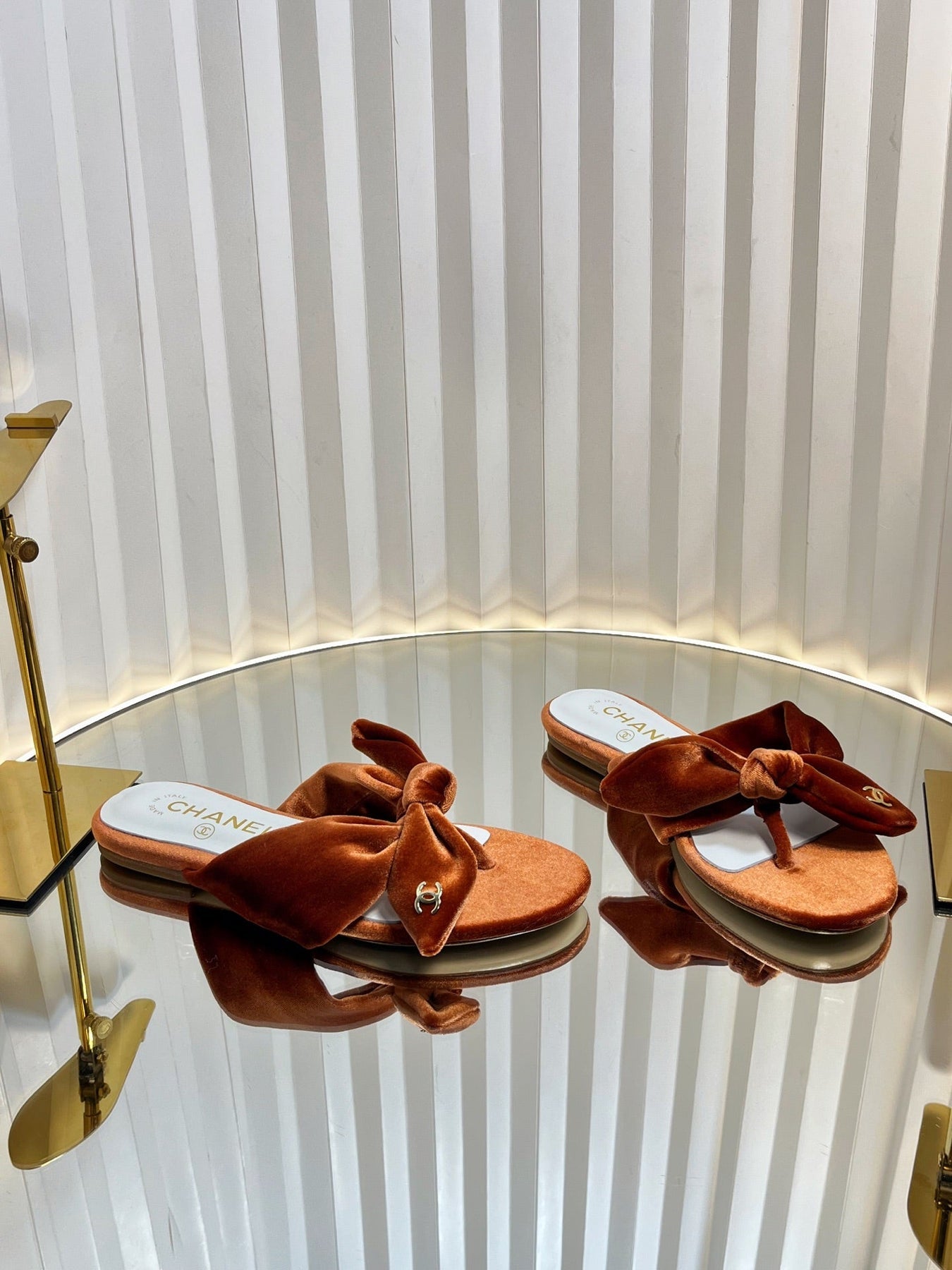 LACE SANDALS IN RUSSET BROWN VELVET