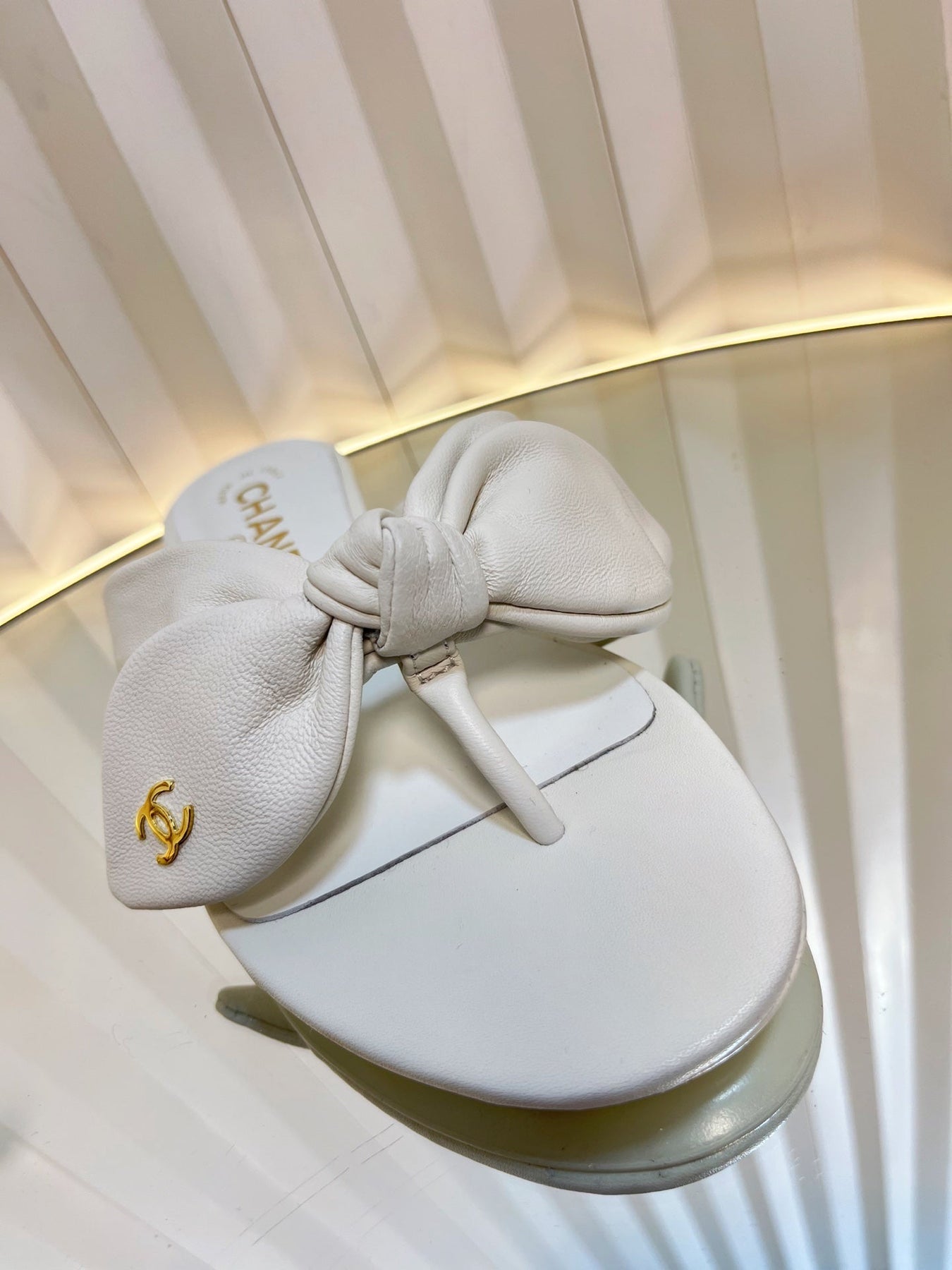 LACE SANDALS IN WHITE CALFSKIN