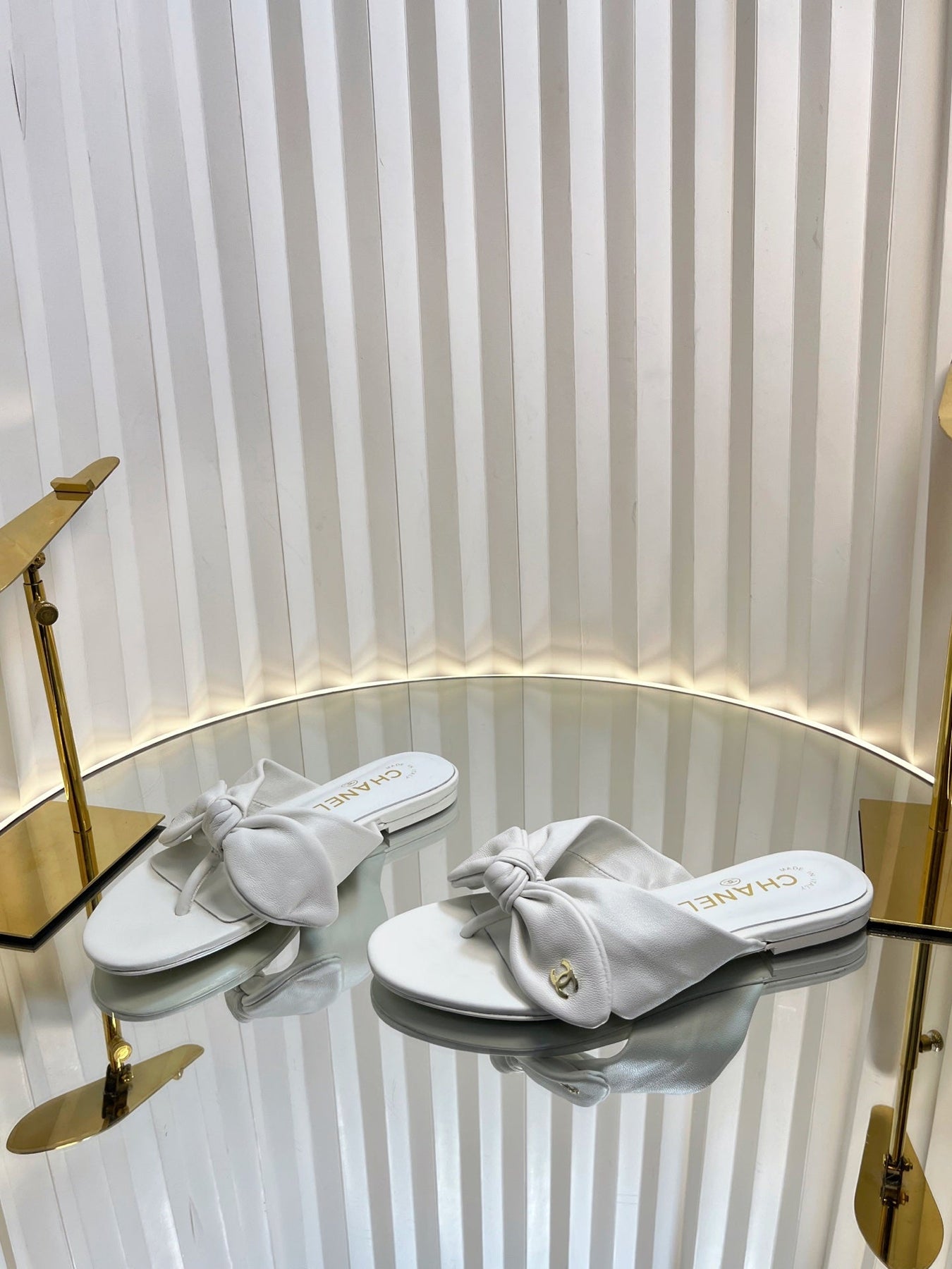 LACE SANDALS IN WHITE CALFSKIN