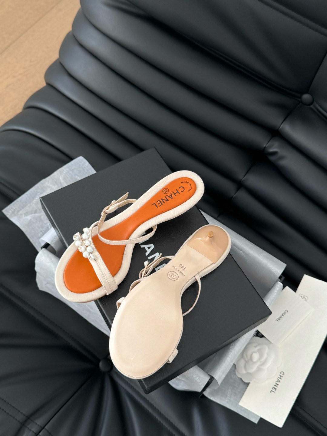 PEARL SANDAL IN BEIGE AND ORANGE LAMBSKIN 35 MM