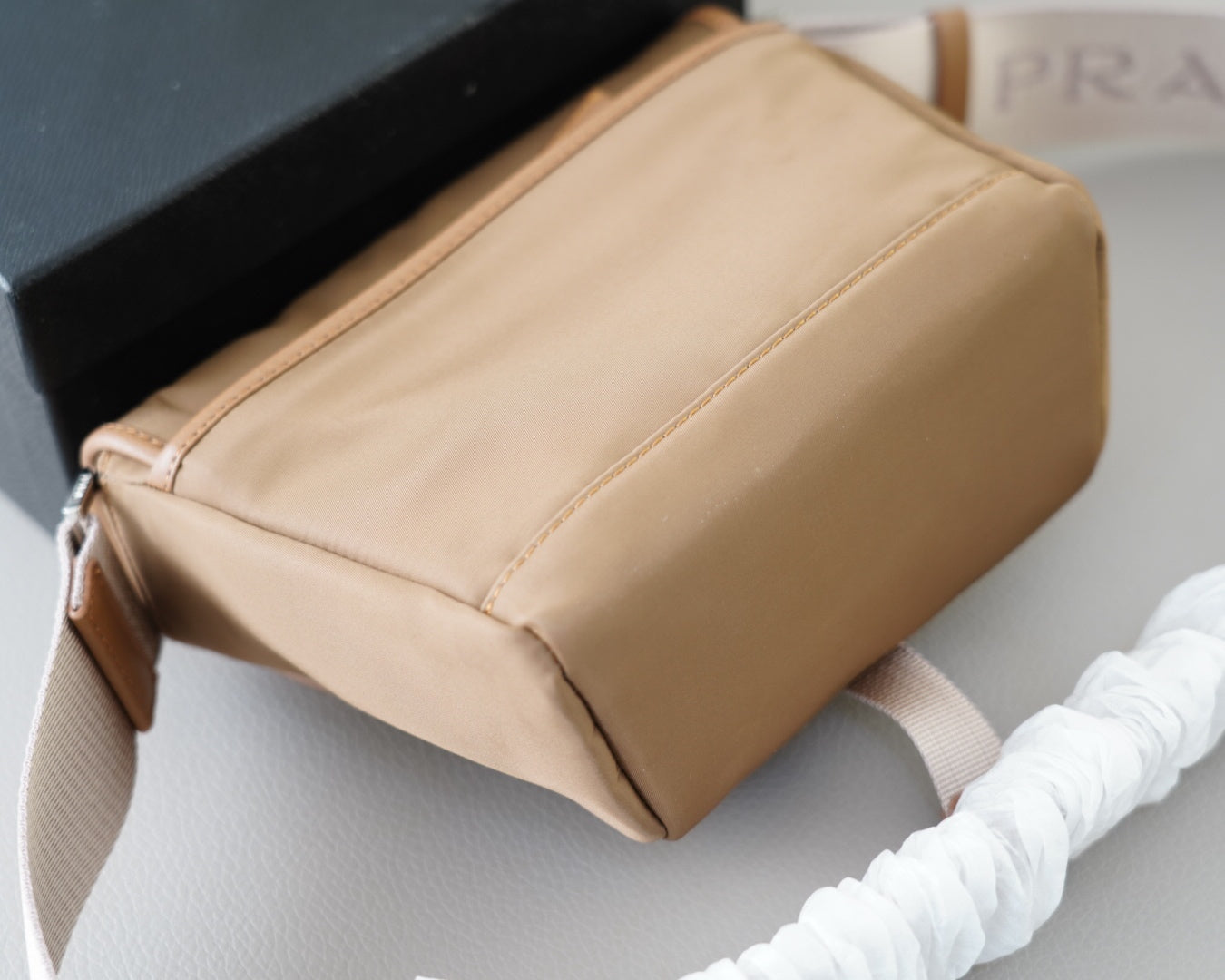 MEDIUM FLAP BAG 20 IN CIDER BROWN RE-NYLON
