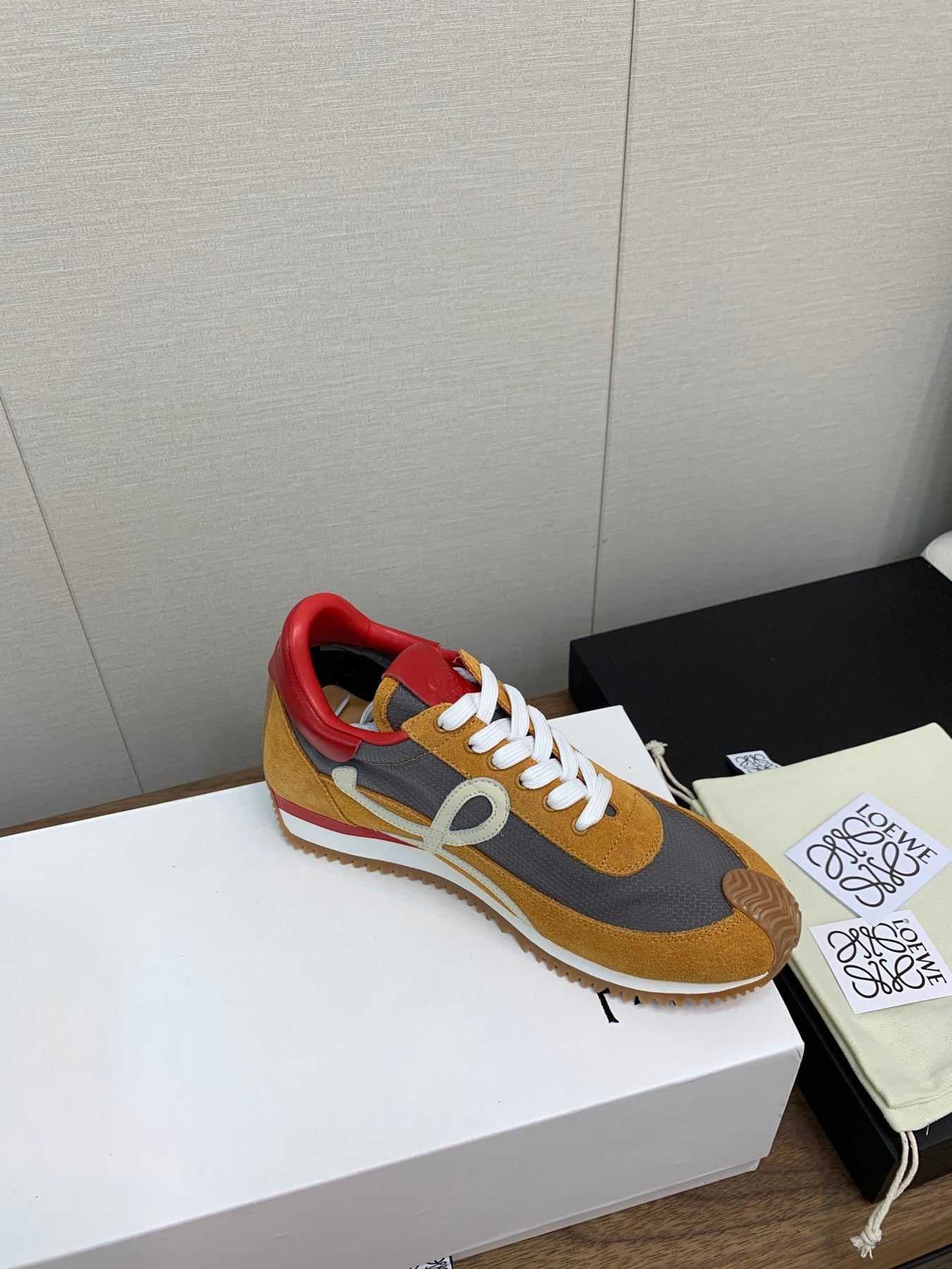 LW FLOW RUNNER SNEAKER BRONZE-ANCHOR SUEDE