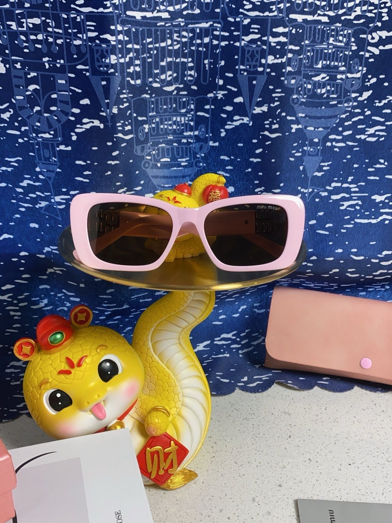 GLIMPSE SUNGLASSES 558345 IN PINK ACETATE GOLD EMBOSSED LOGO
