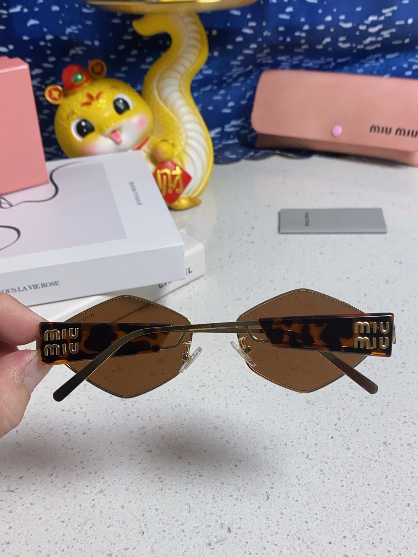 LOGO SUNGLASSES 560865 IN HAVANA ACETATE GOLD METAL BROWN LENS