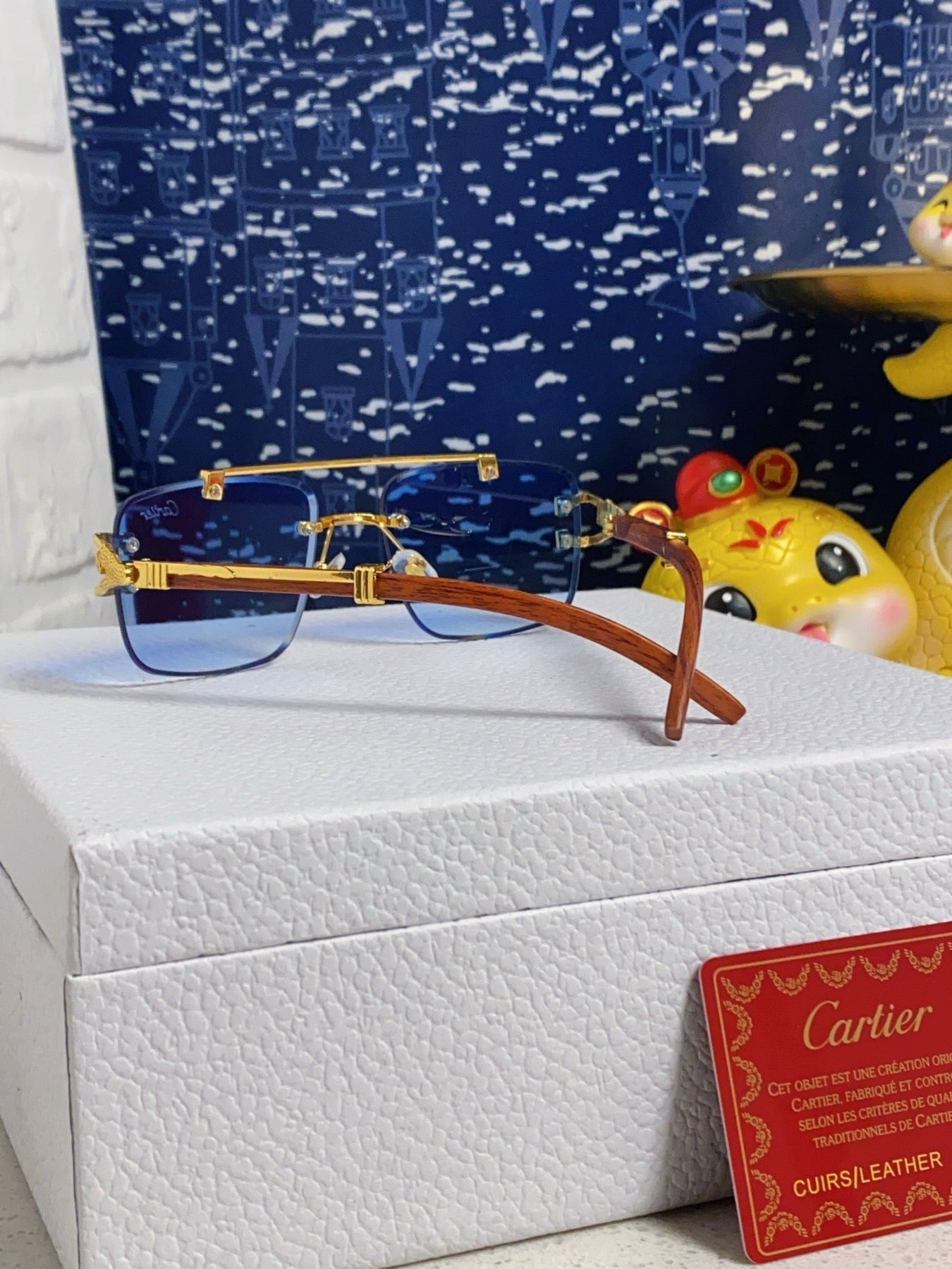 PANTHÈRE SQUARE FRAME SUNGLASSES 559671 IN METAL AND WOODEN