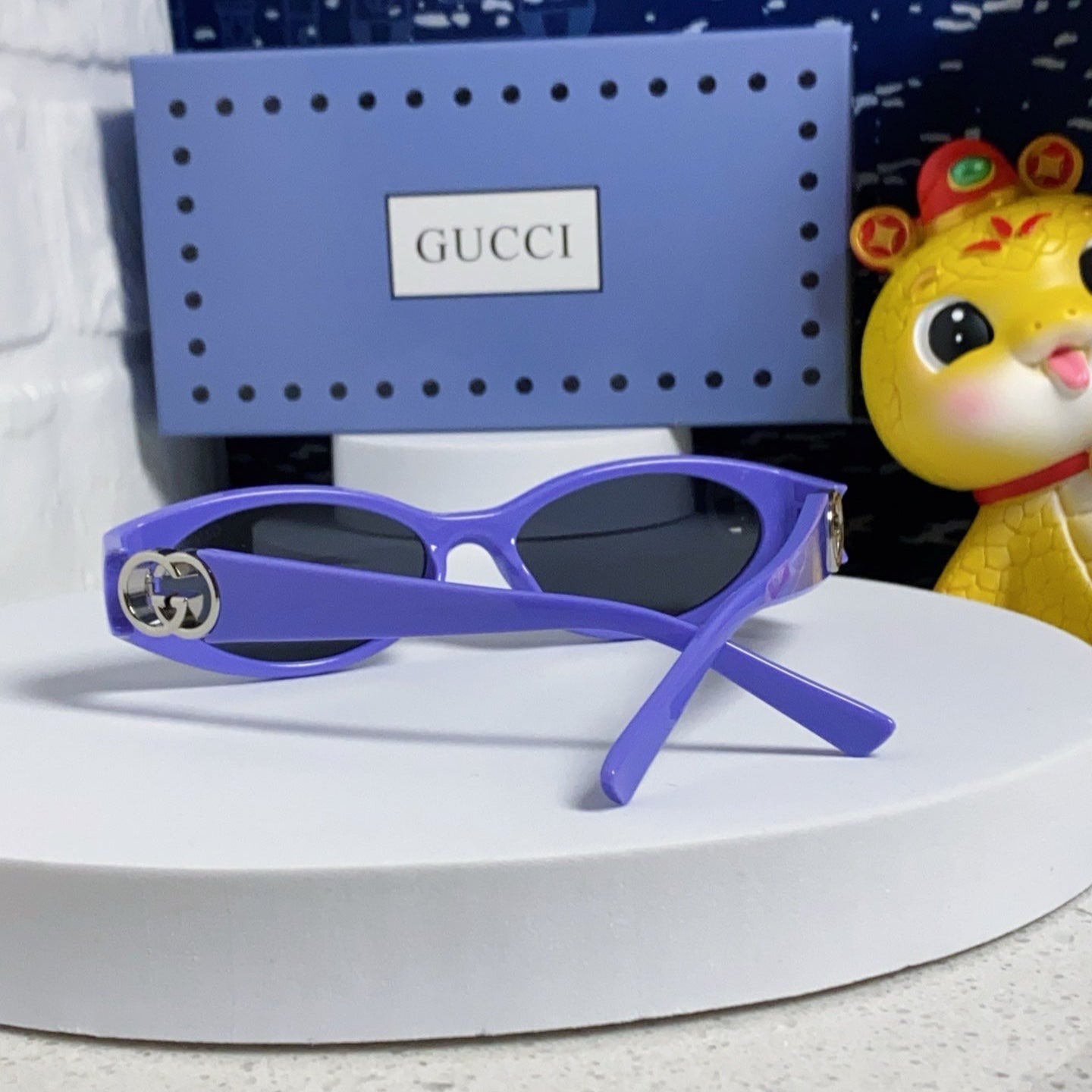 OVAL FRAME SUNGLASSES GG1662SA IN ACETATE