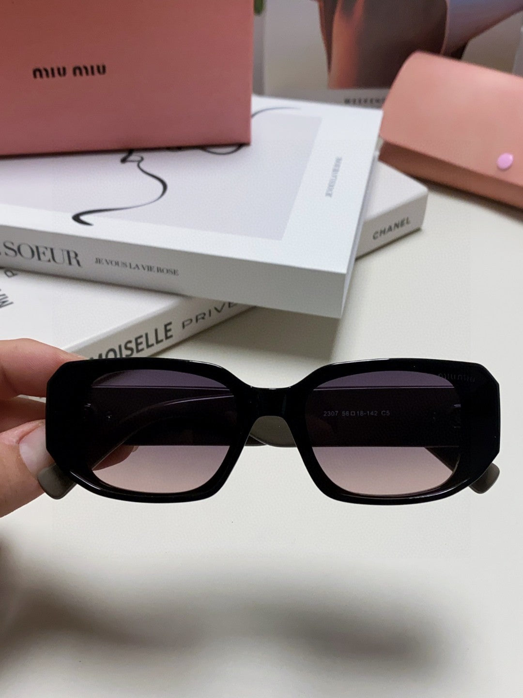 GLIMPSE SUNGLASSES 576818 IN BROWN ACETATE