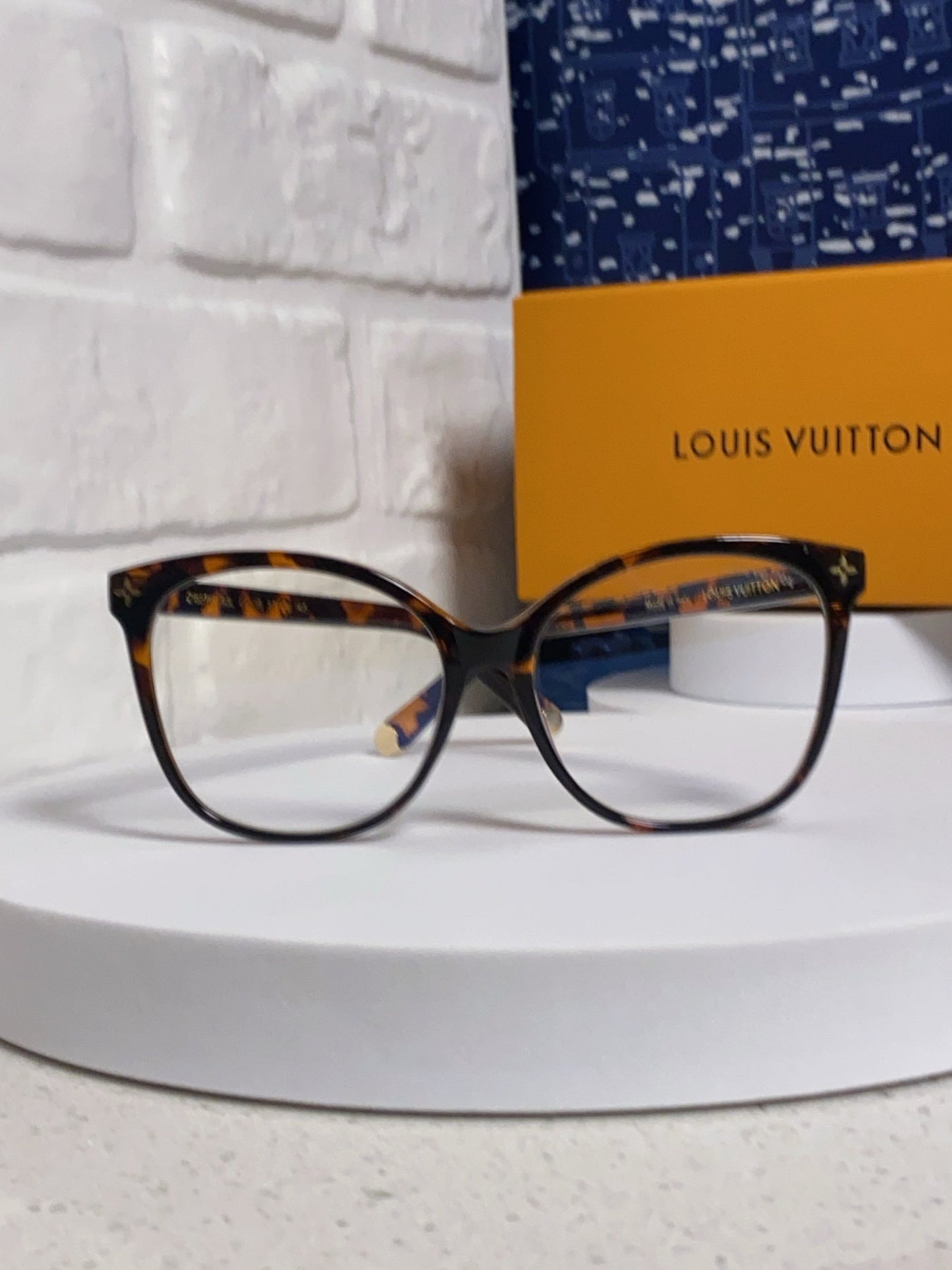 CAT EYE SUNGLASSES 573323 IN HAVANA ACETATE MONOGRAM LOGO