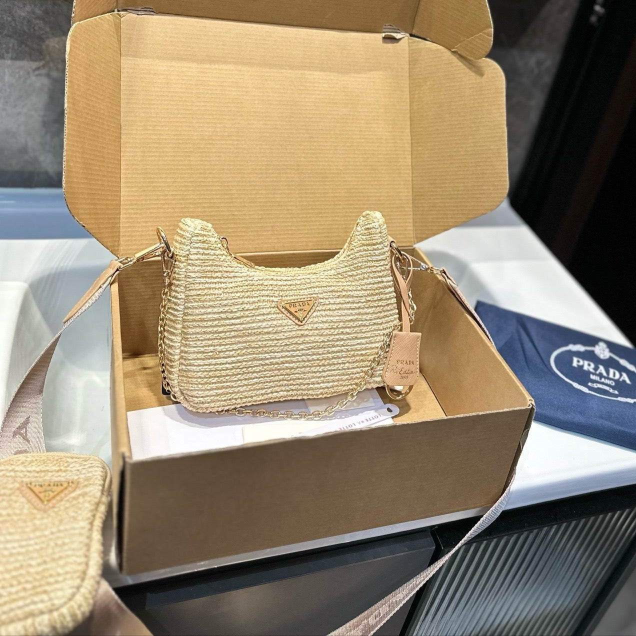 HOBO CROCHET BAG 24 IN BEIGE WOVEN RAFFIA GOLD HARDWARE