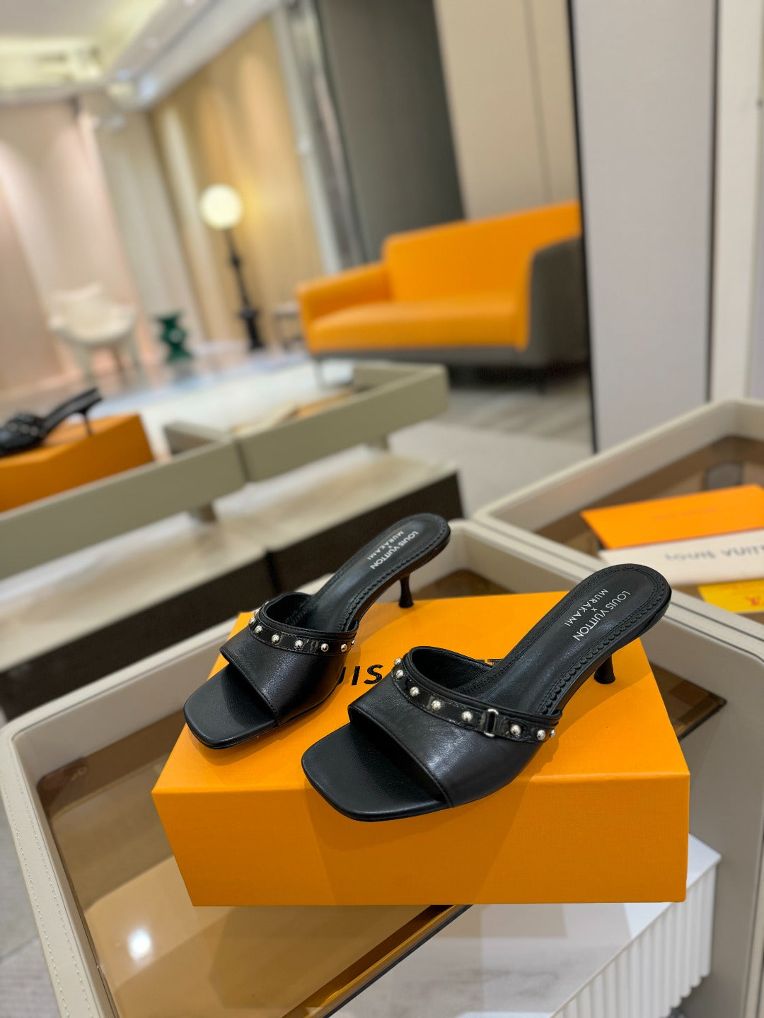 LV X TM 6AM HIGH 4 CM MULE IN BLACK CALFSKIN