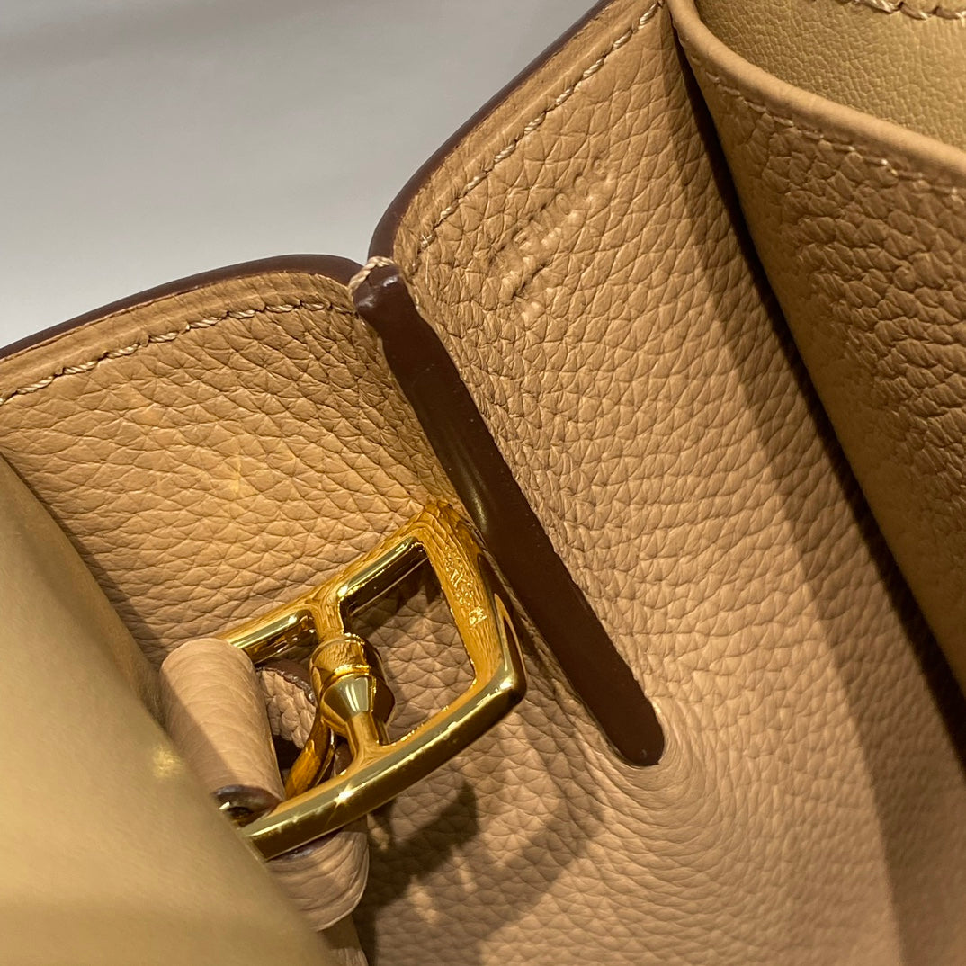HALZAN 25 HANDLE BAG IN TORTILLA BROWN GRAINED CALFSKIN
