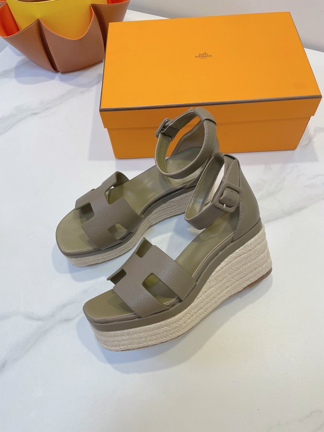 ELDA ESPADRILLE IN MOCHA BROWN EPSOM CALFSKIN
