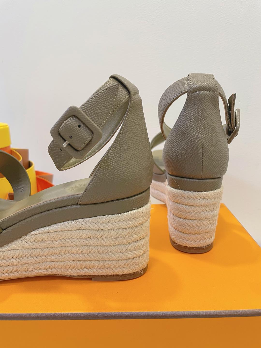 ELDA ESPADRILLE IN MOCHA BROWN EPSOM CALFSKIN