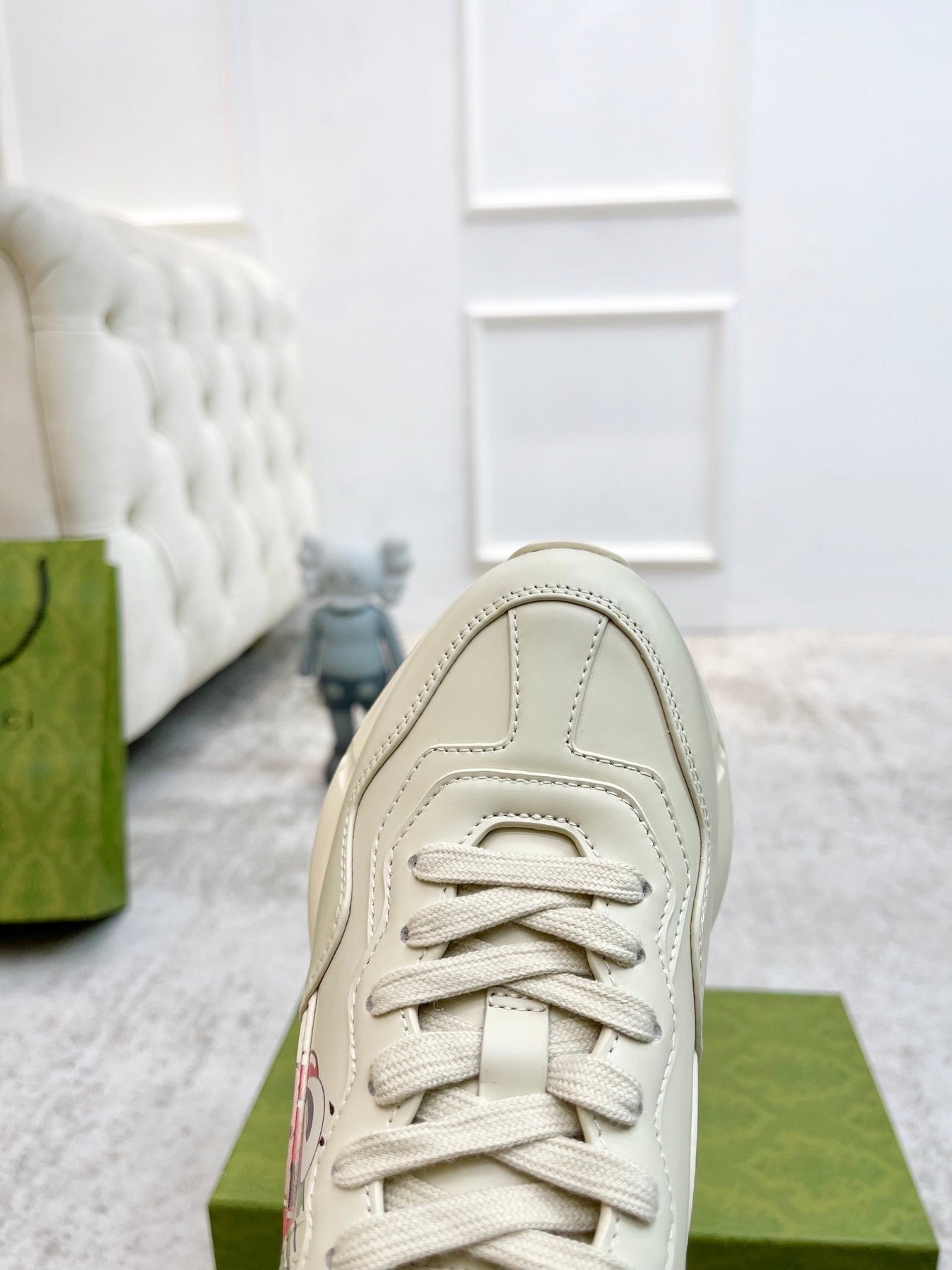 GG RHYTON TRAINER WHITE LAMBSKIN WITH HEART MOTIF