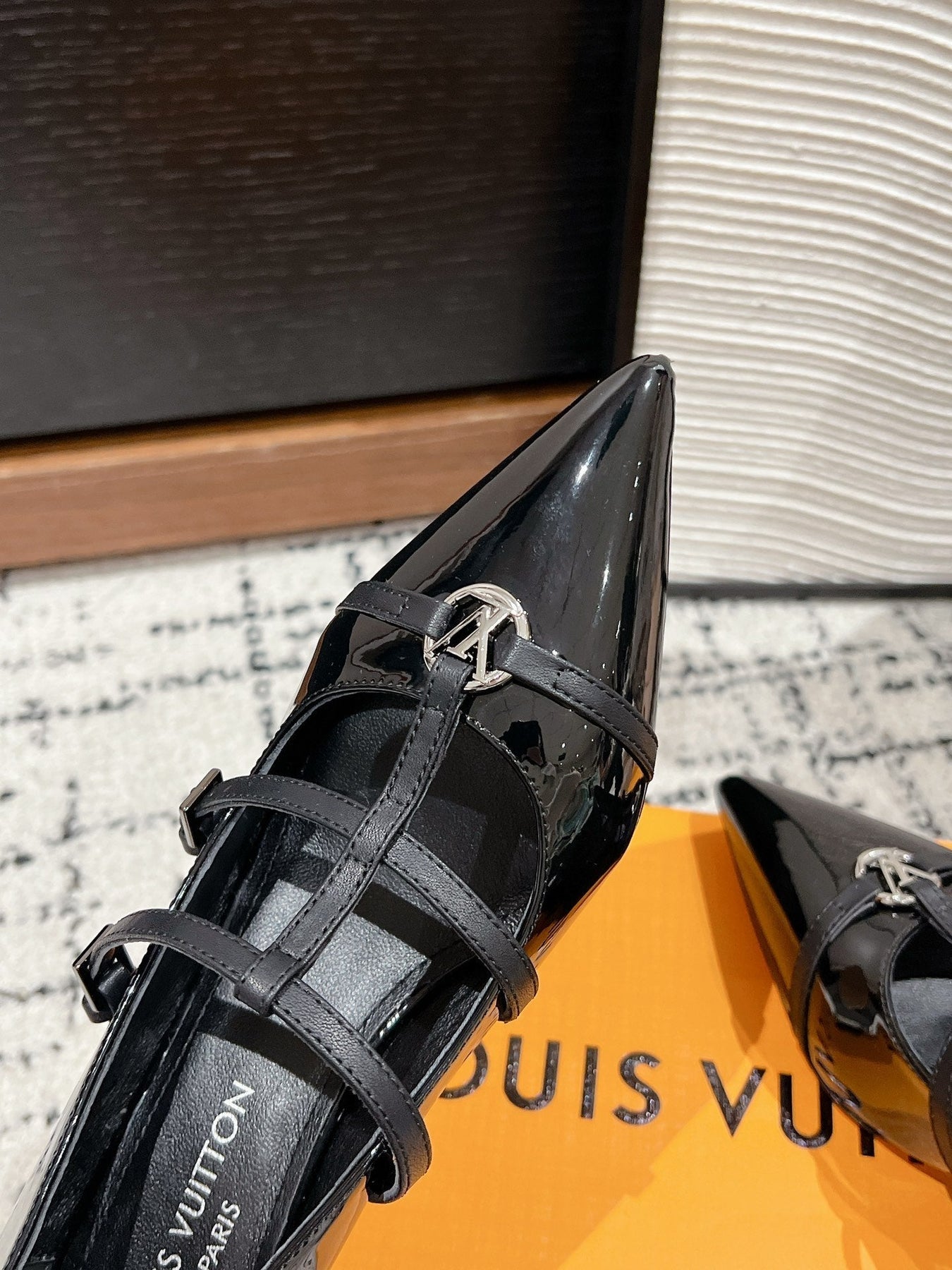 HIGH HEEL 4 CM PUMP IN BLACK CALFSKIN
