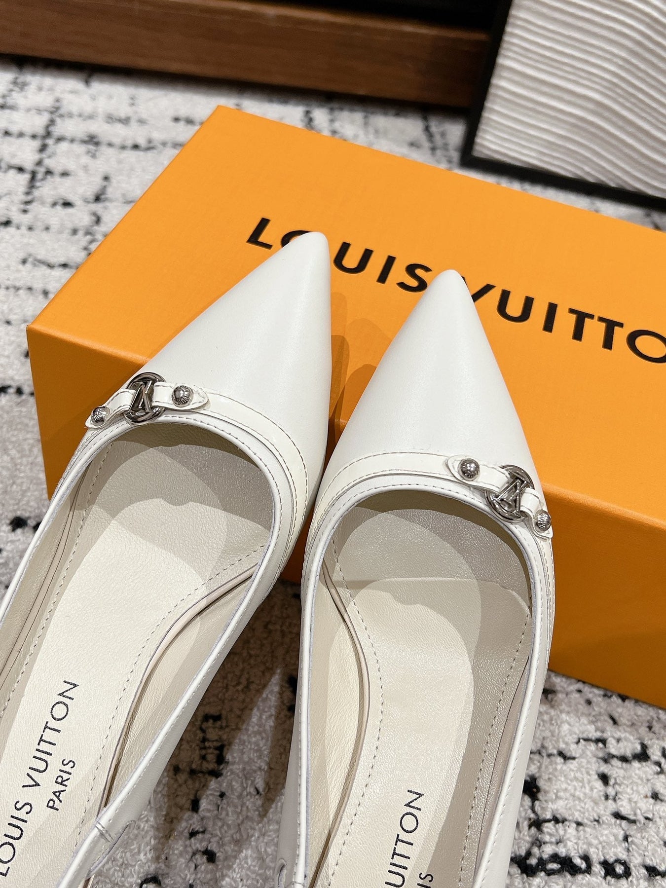 HIGH HEEL 4 CM SLINGBACKS IN WHITE CALFSKIN