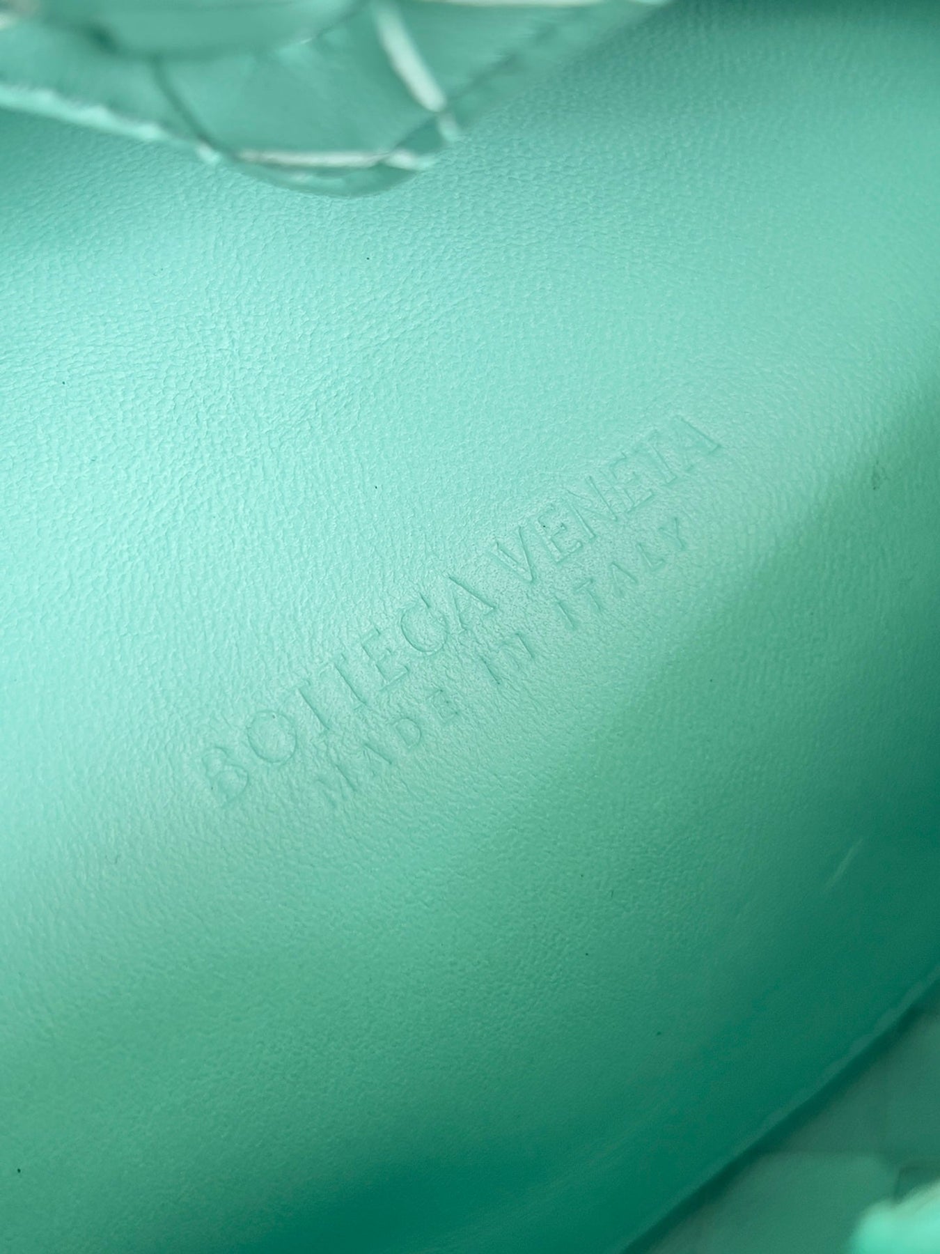 BV Small Parachute 21 Green Oasis Lambskin Ghw