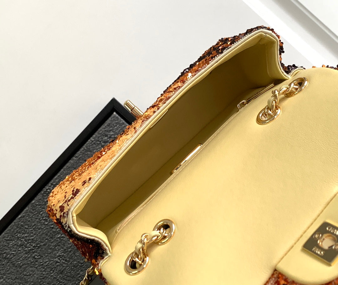FLAP BAG 20 IN OMBRE ORANGE SEQUINS GOLD HARDWARE