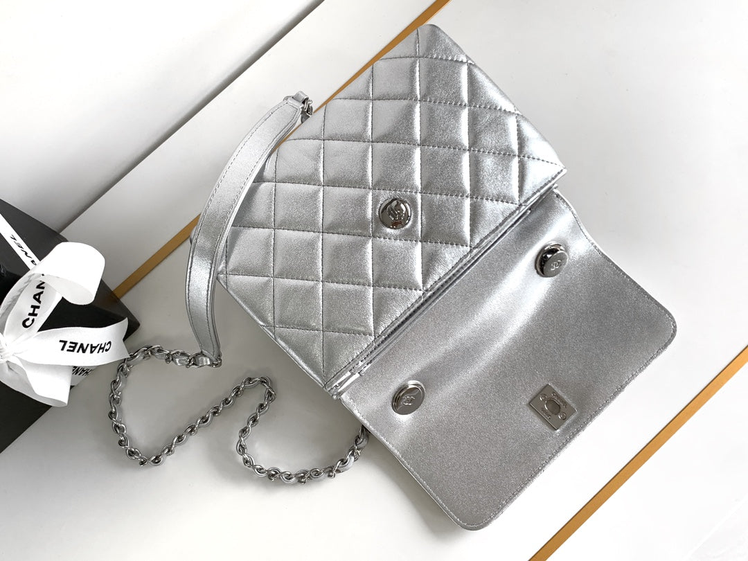 CC MINI 19 FLAP BAG IN SILVER CALFSKIN