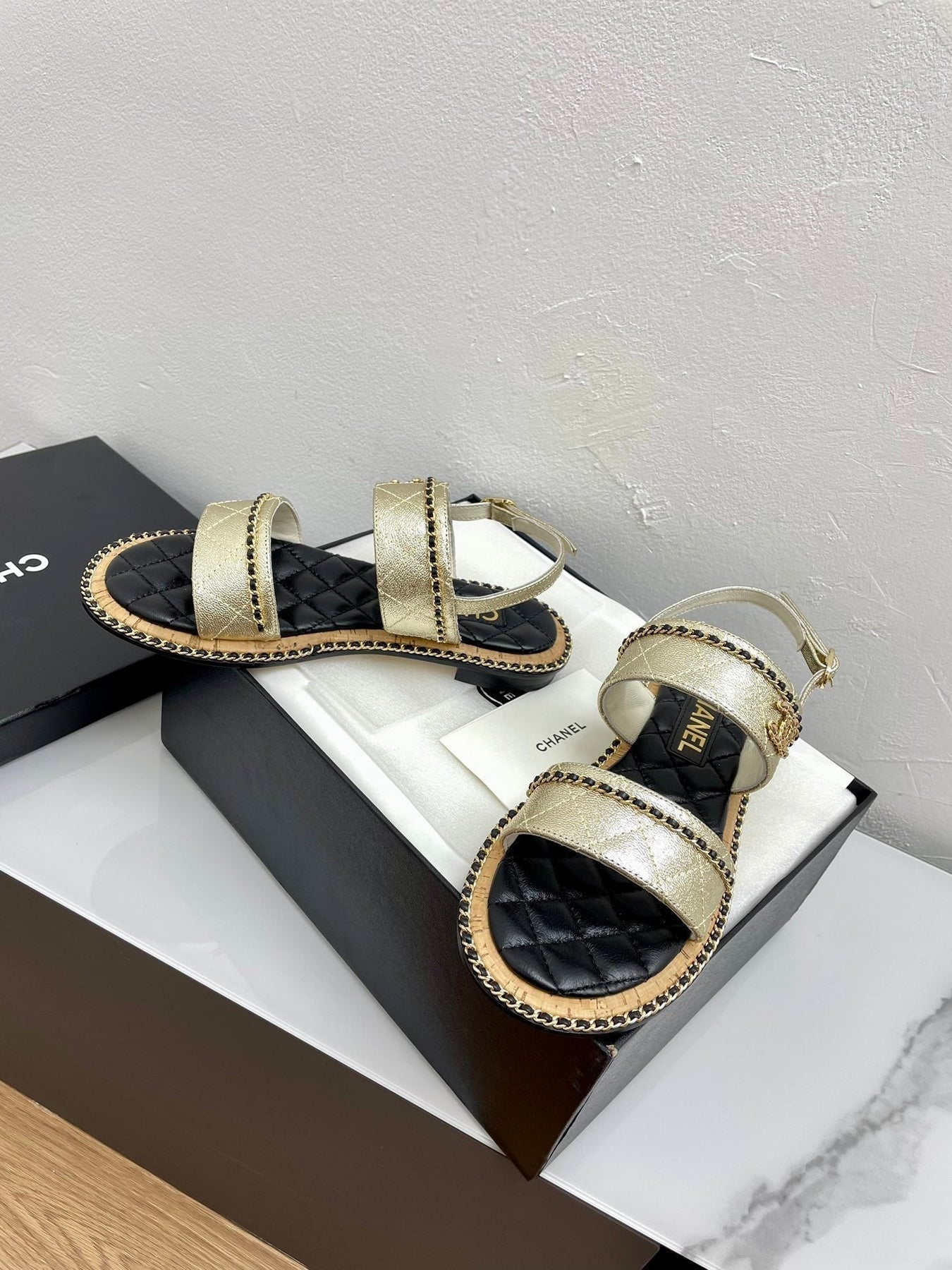 DOUBLE STRAPS SANDALS IN LIGHT GOLD LAMBSKIN