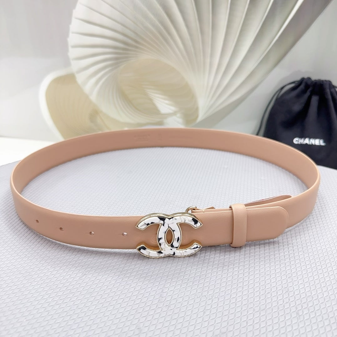 CC 30MM BELT IN ALMOND BEIGE SHINNY CALFSKIN WHITE LOGO
