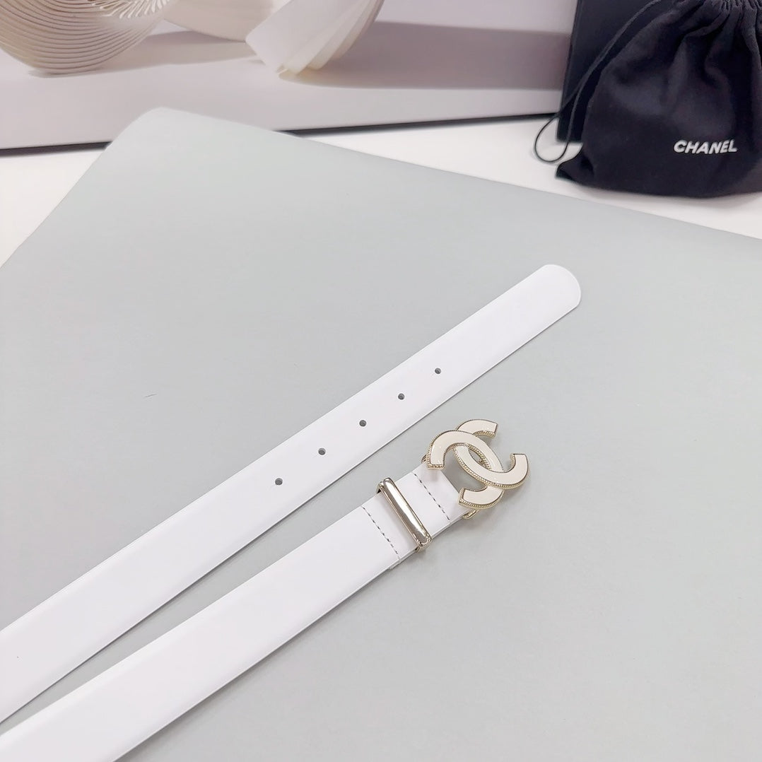 CC 30MM BELT IN WHITE SMOOTH CALFSKIN METAL HARDWARE