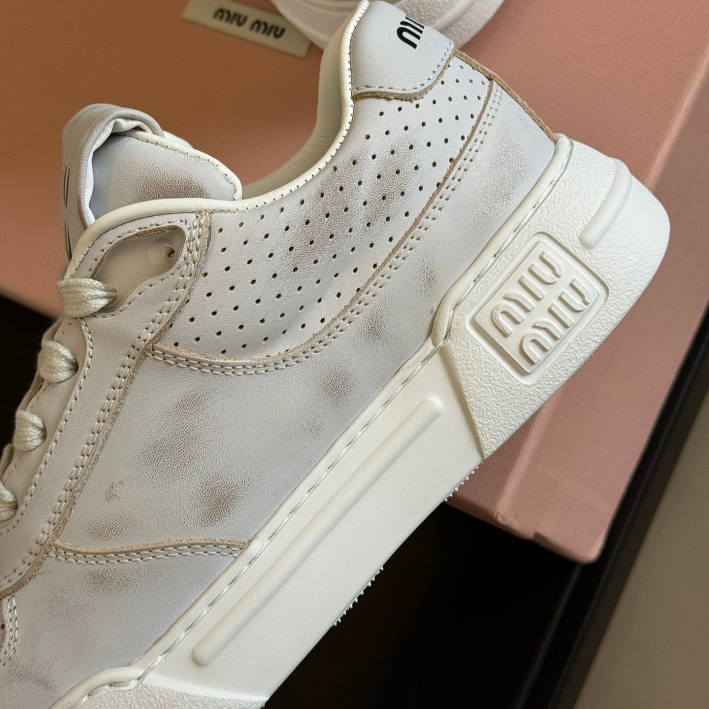 Frost Color Sneakers Calfskin