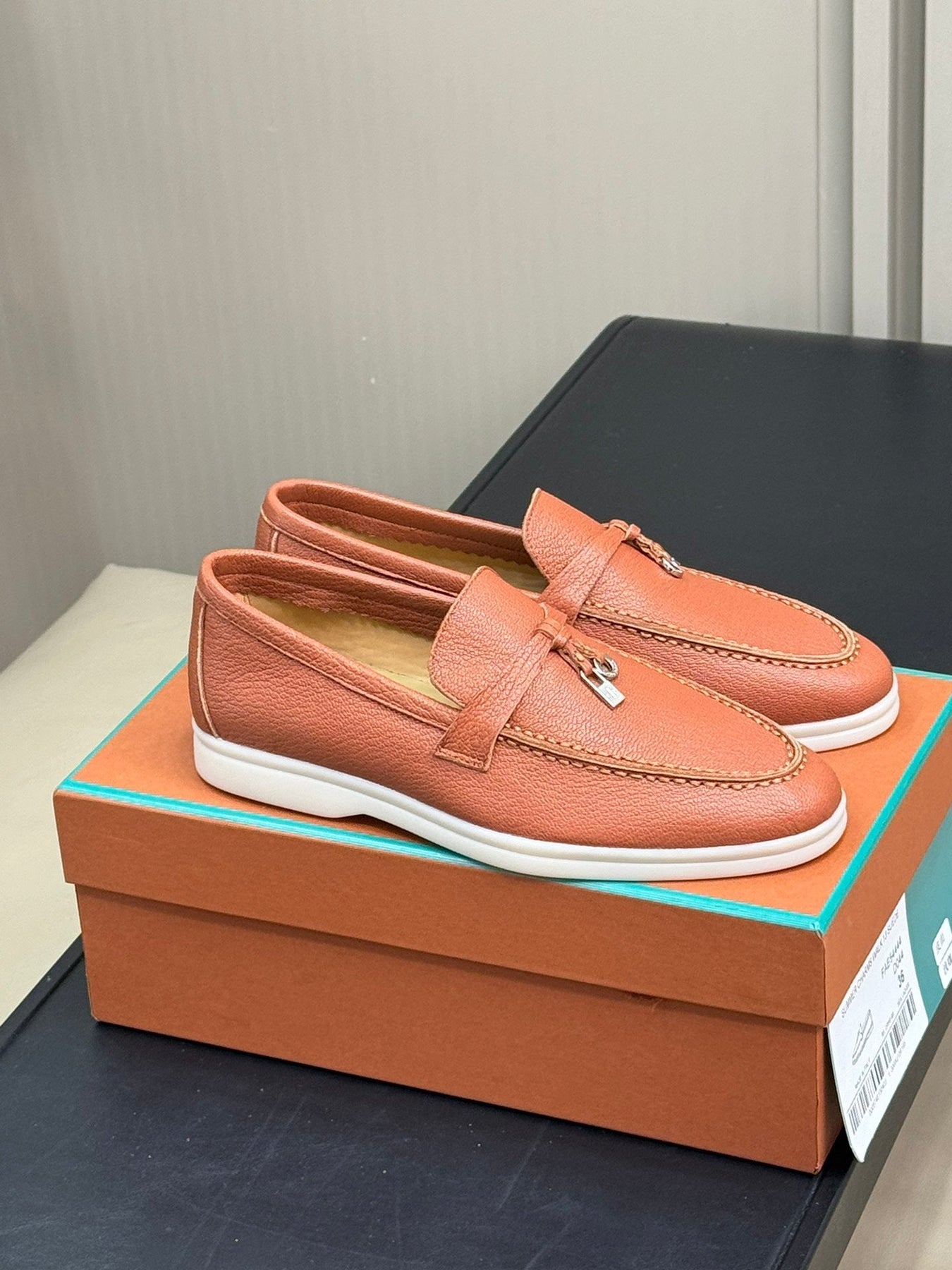 LP SUMMER CHARMS WALK LOAFERS TANGERINE LAMBSKIN
