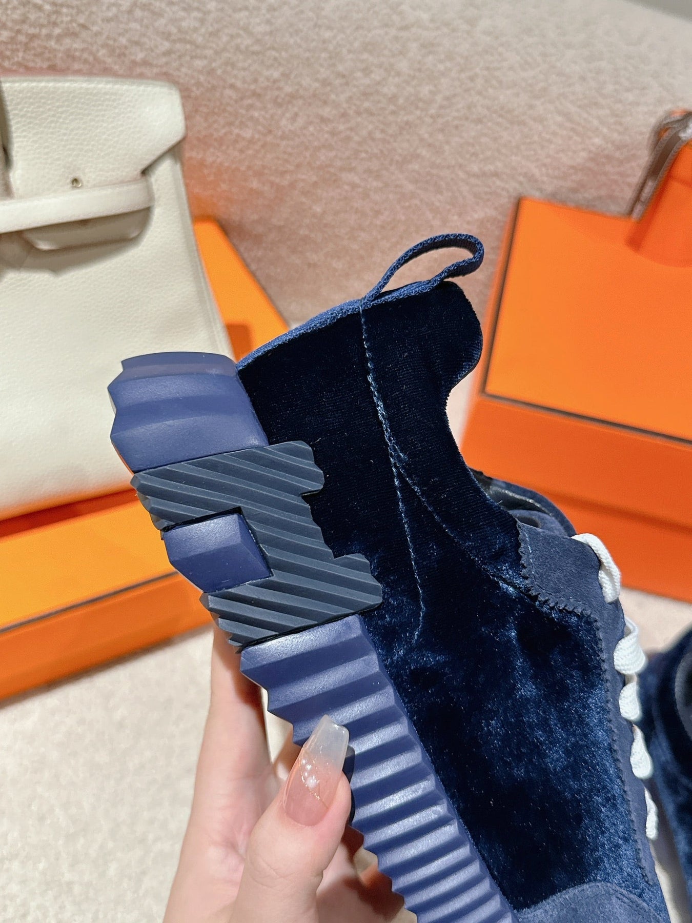 MAINLAND SNEAKER IN NAVY BLUE SUEDE AND BLACK VELVET